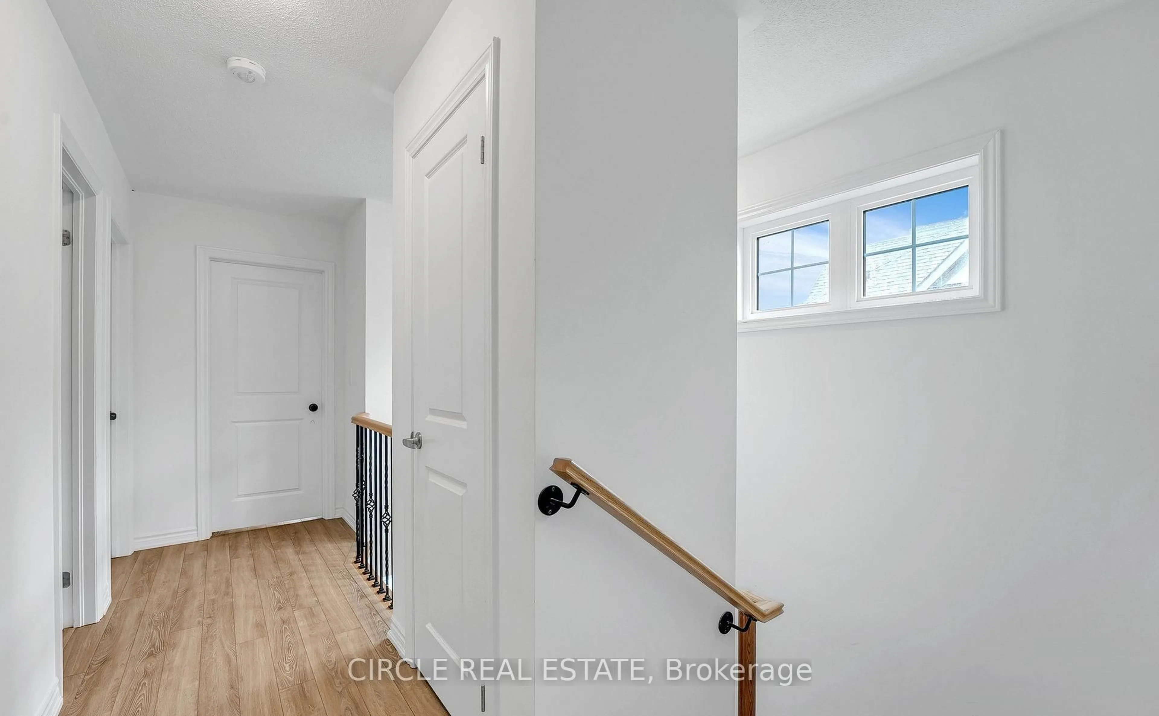 Indoor entryway for 68 First St #19, Orangeville Ontario L9W 2E6
