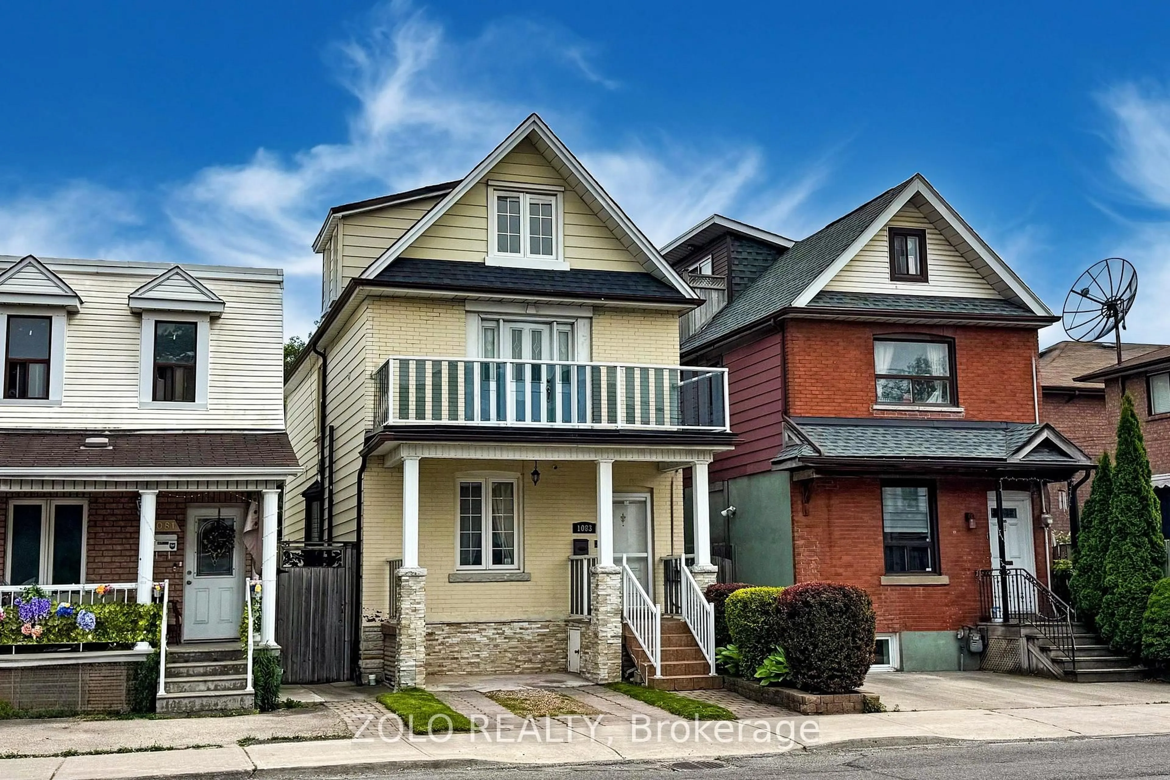Home with brick exterior material, street for 1083 Dupont St, Toronto Ontario M6H 1Z9