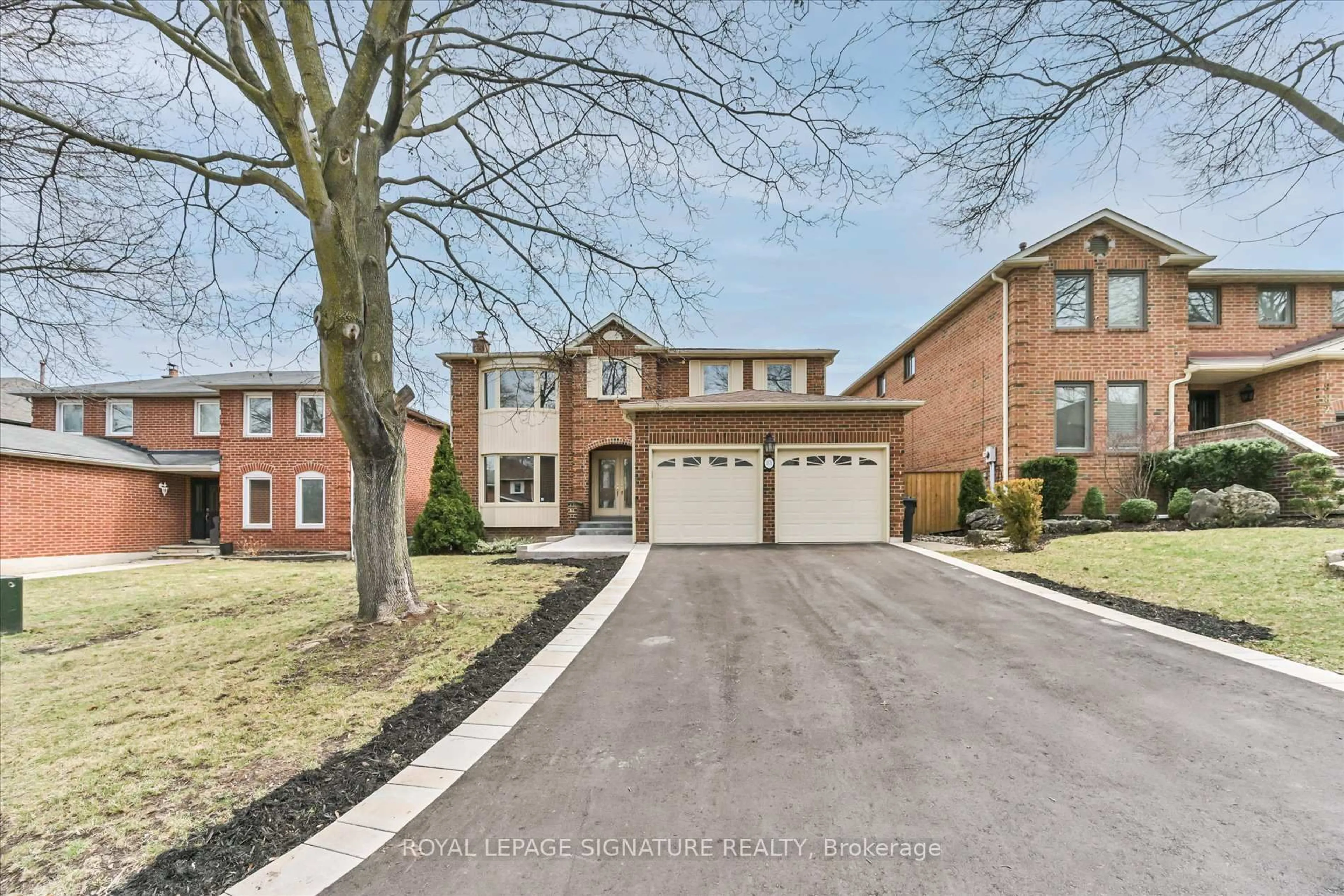 Home with brick exterior material, street for 1878 Flintlock Crt, Mississauga Ontario L5L 3E1