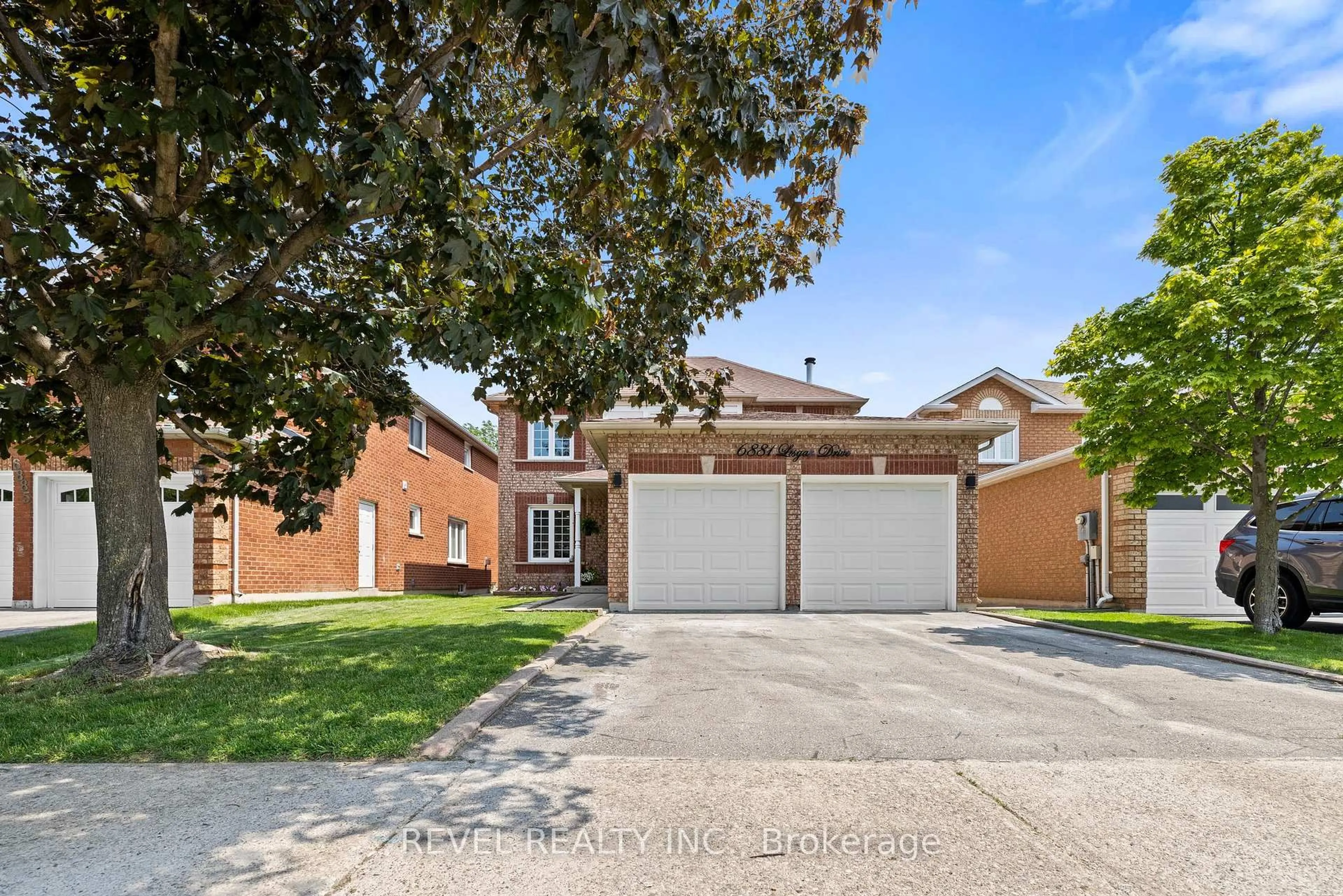 Home with brick exterior material, street for 6881 Lisgar Dr, Mississauga Ontario L5N 6V1