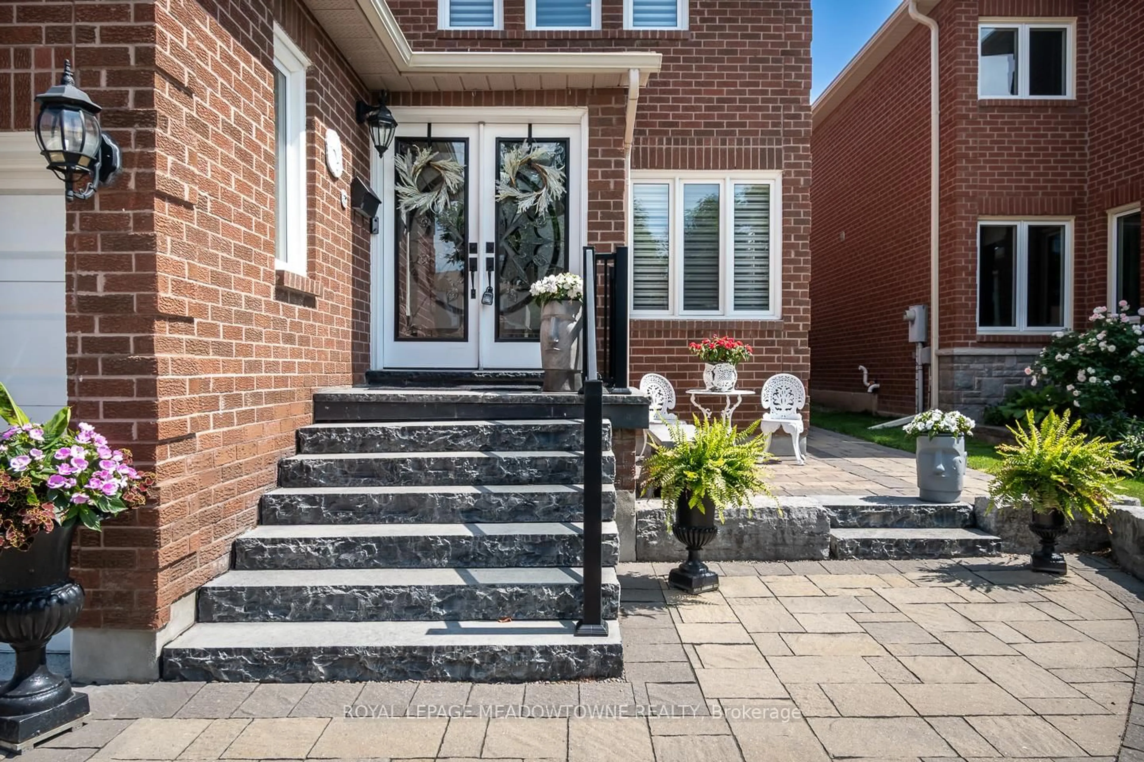Home with brick exterior material, street for 5971 Grossbeak Dr, Mississauga Ontario L5N 6B3