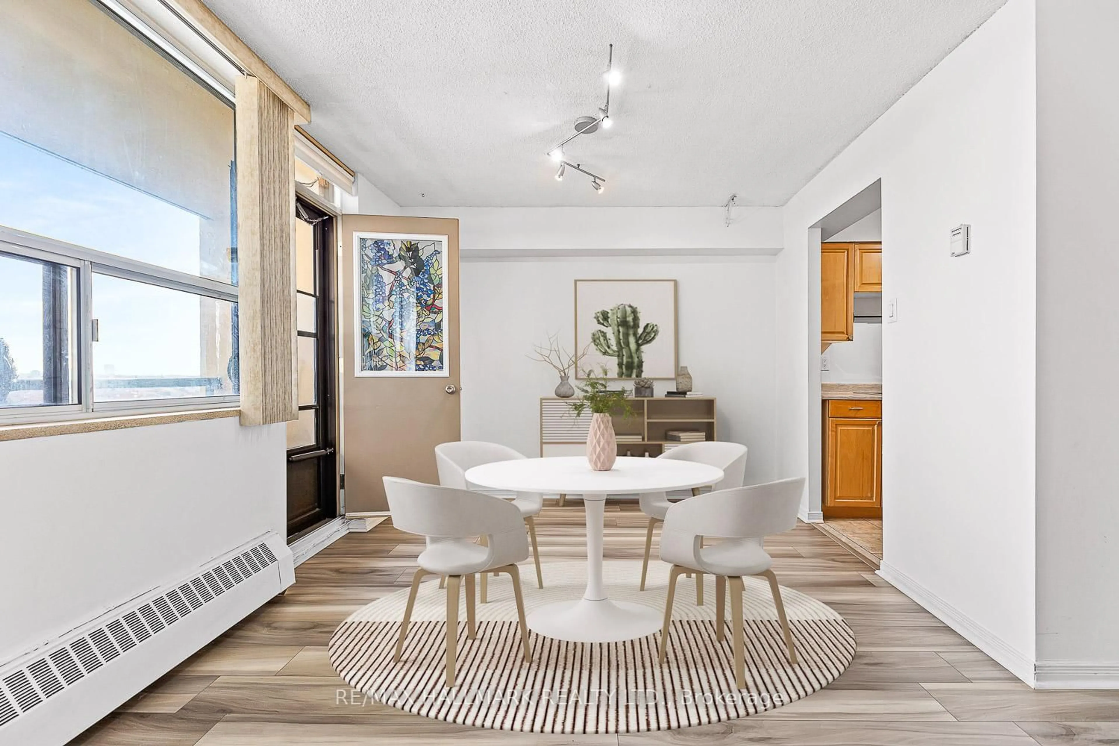 Dining room, unknown for 5 Frith Rd #701, Toronto Ontario M3N 2L5