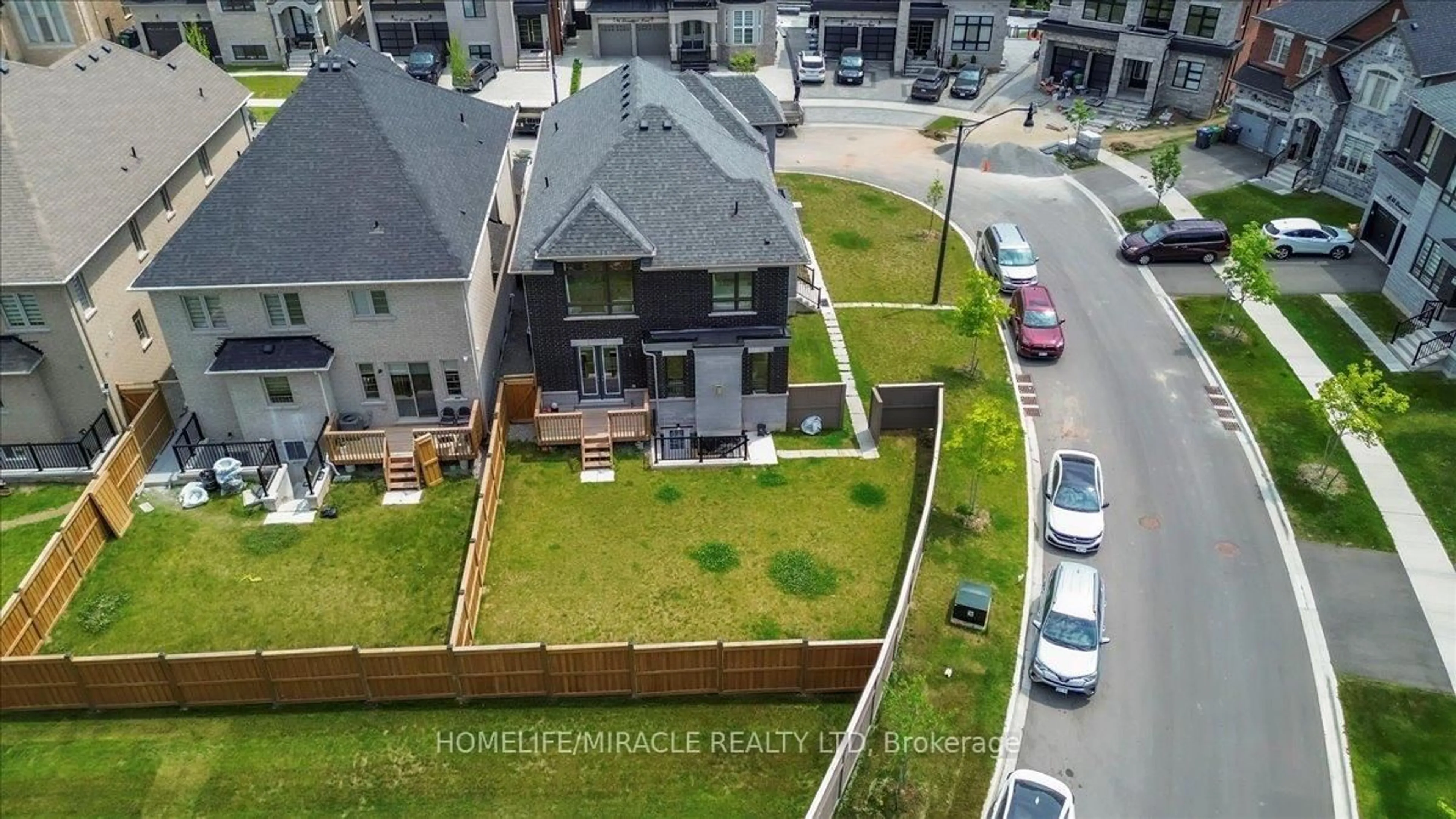 A pic from outside/outdoor area/front of a property/back of a property/a pic from drone, street for 73 Dairymaid Rd, Brampton Ontario L6X 5R9