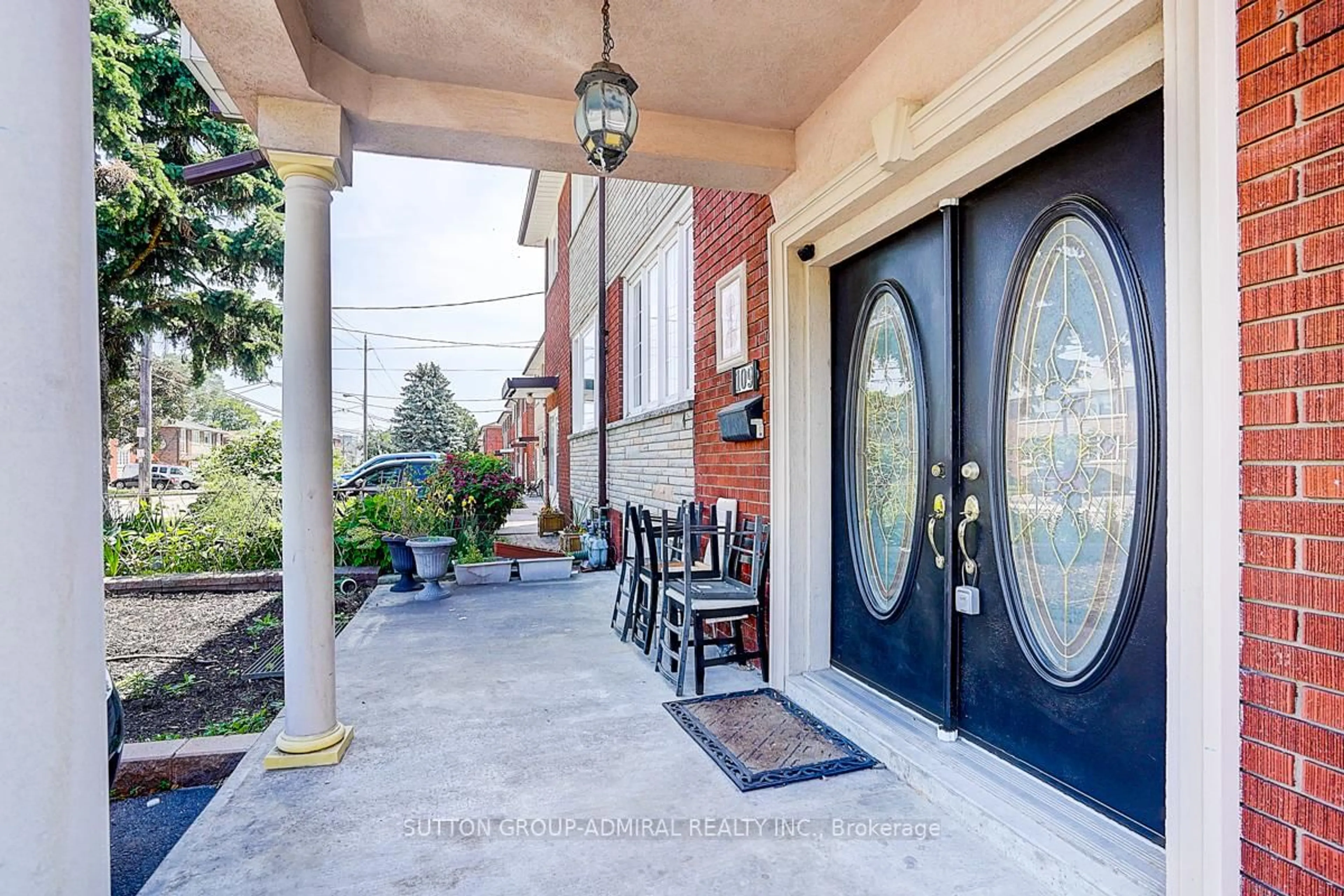 Patio, street for 109 Cayuga Ave, Toronto Ontario M6N 2G4