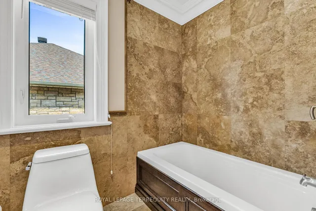 Additional property image - 61 Princess Anne Cres