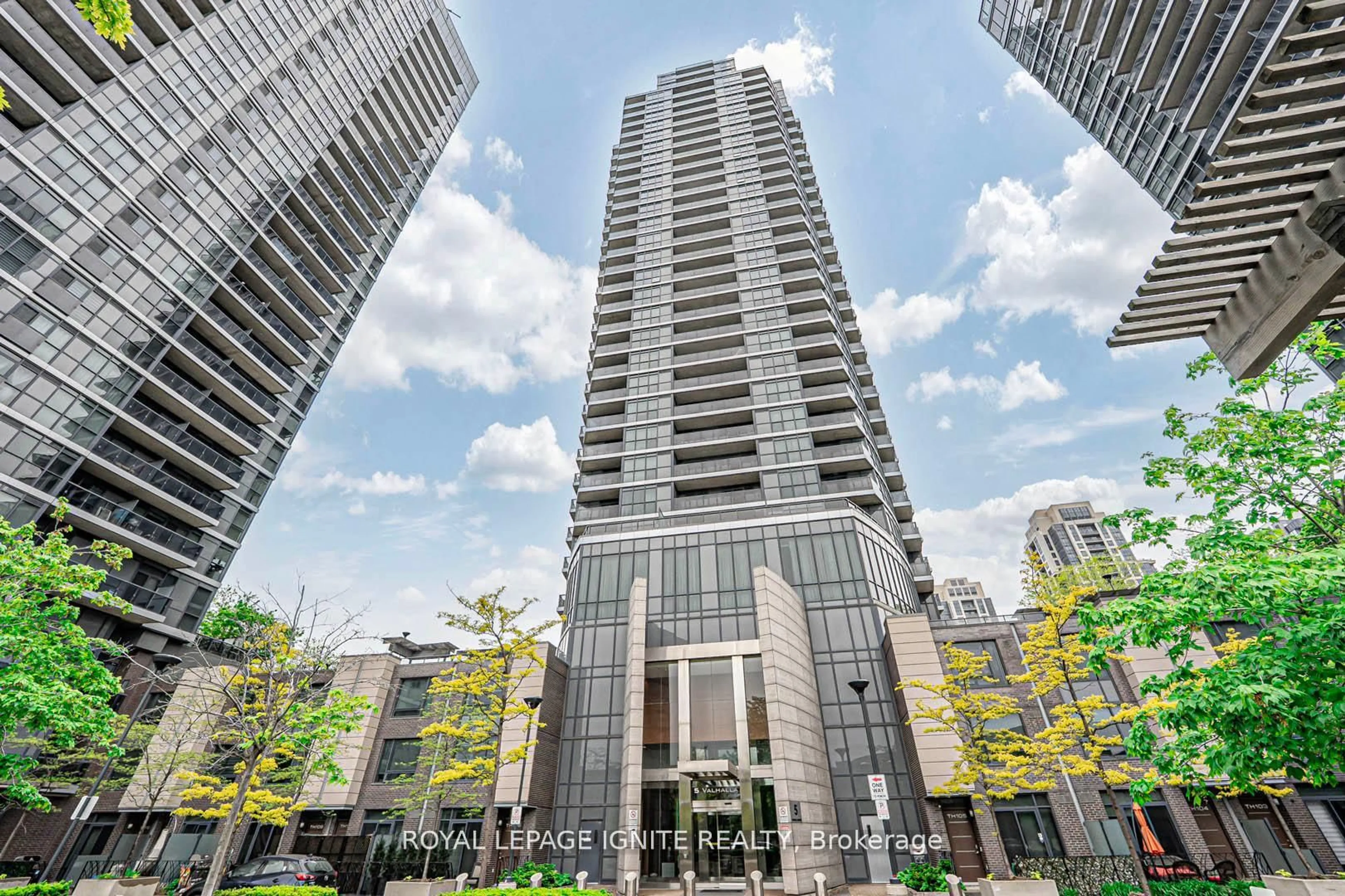 Unknown for 5 Valhalla Inn Rd #2905, Toronto Ontario M9B 0B1