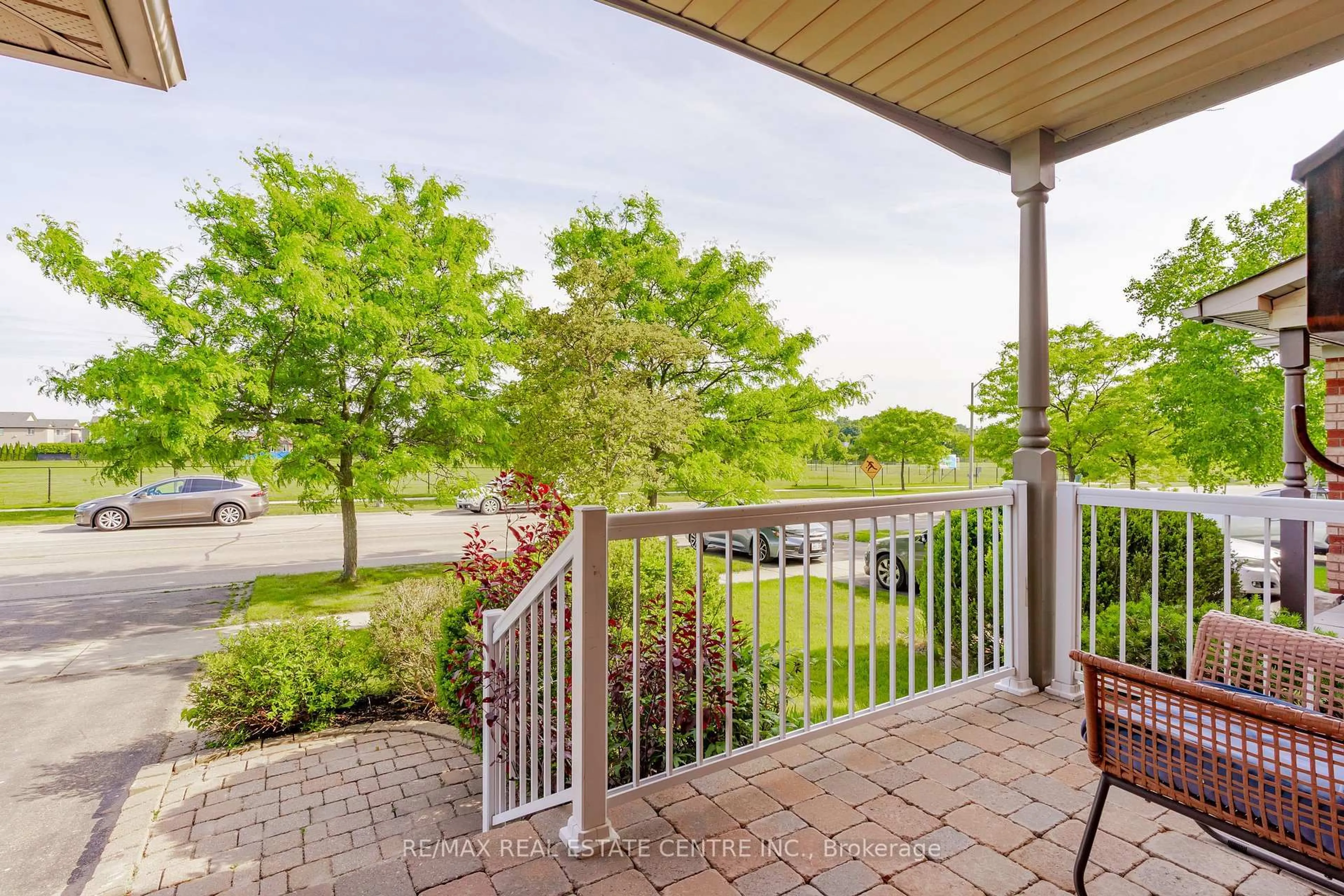 Patio, water/lake/river/ocean view for 65 Berton Blvd, Halton Hills Ontario L7G 6C7