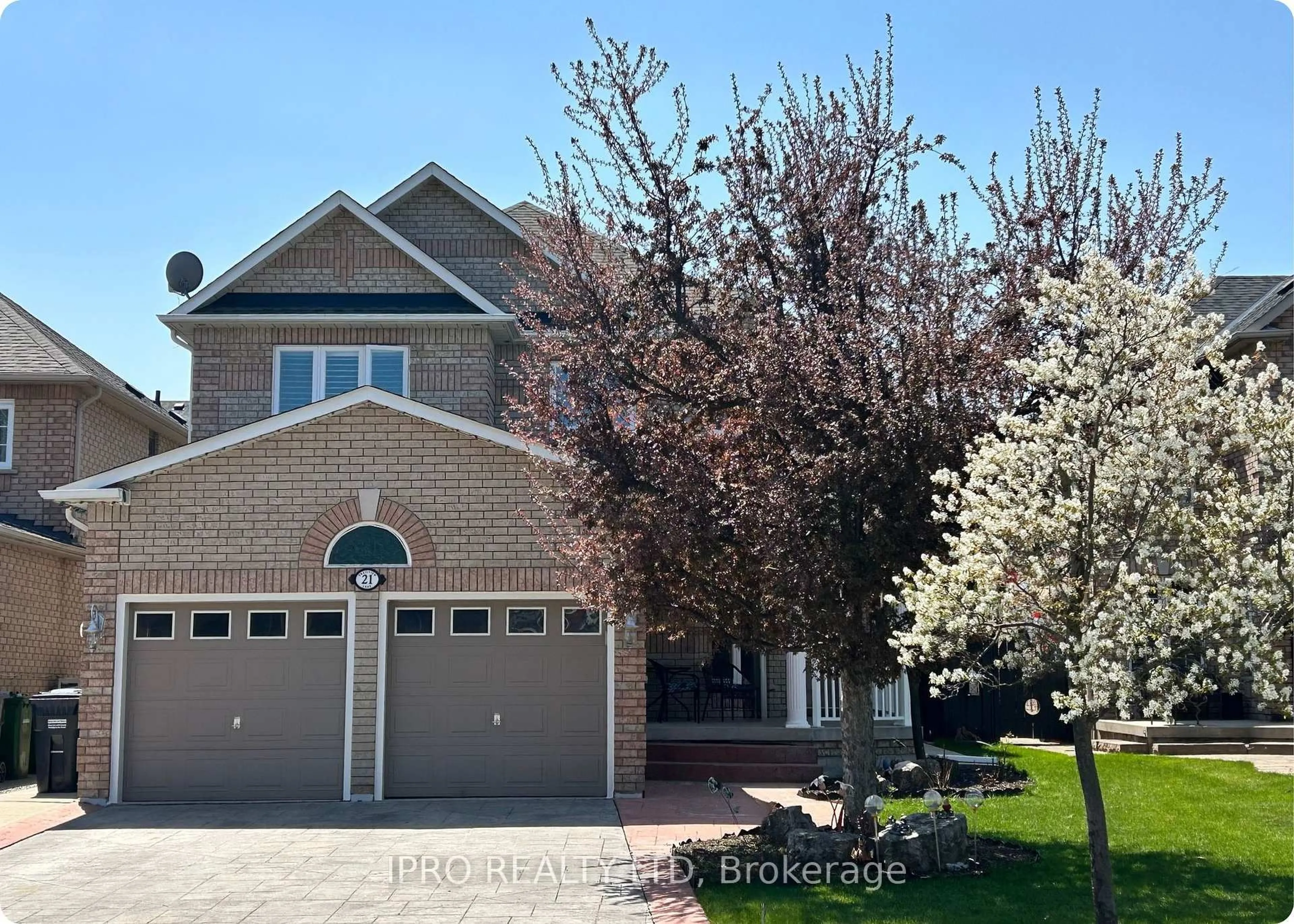 Home with brick exterior material, street for 21 Trailview Lane, Caledon Ontario L7E 2V7
