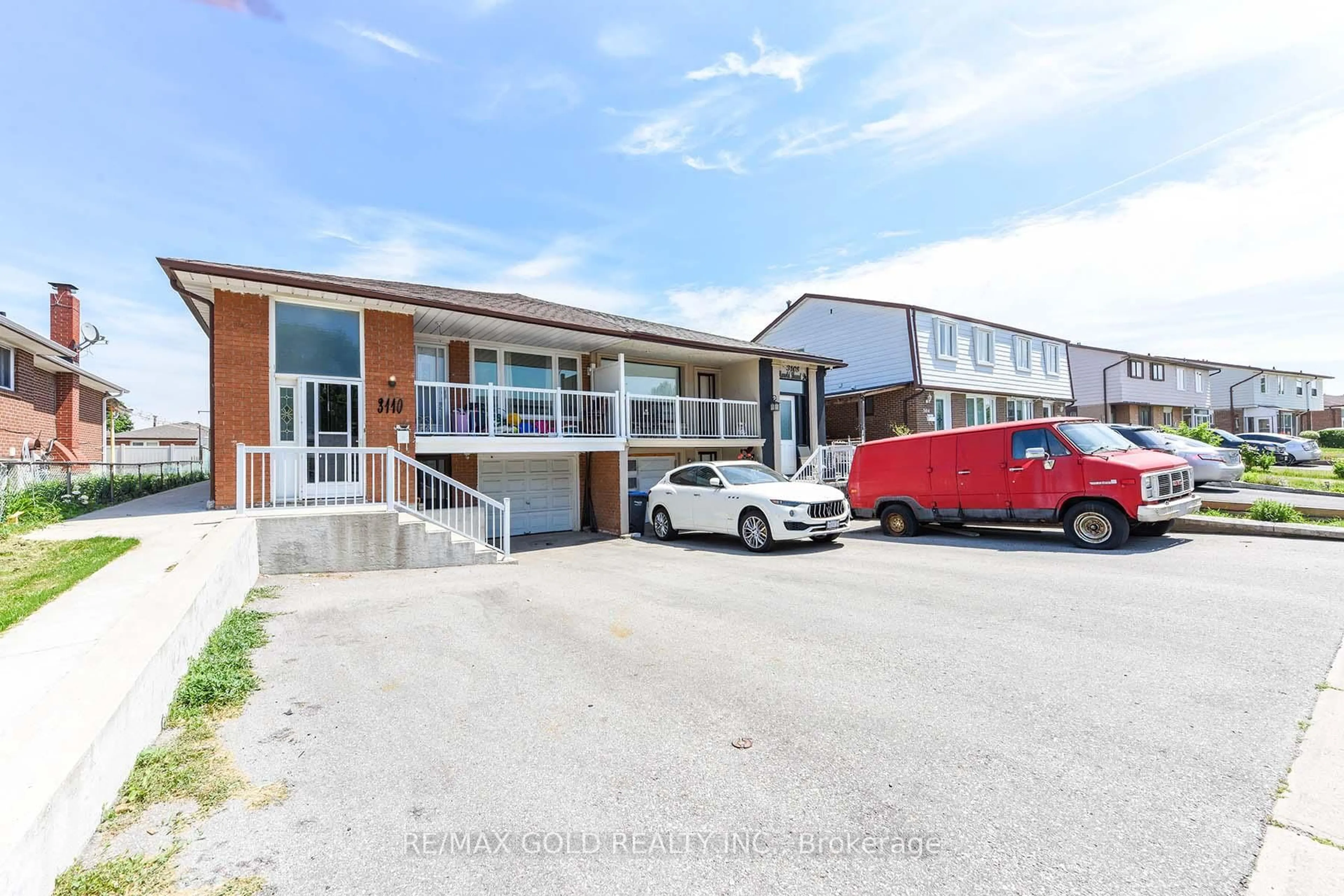Unknown for 3110 HAROLD SHEARD Dr, Mississauga Ontario L4T 1V5