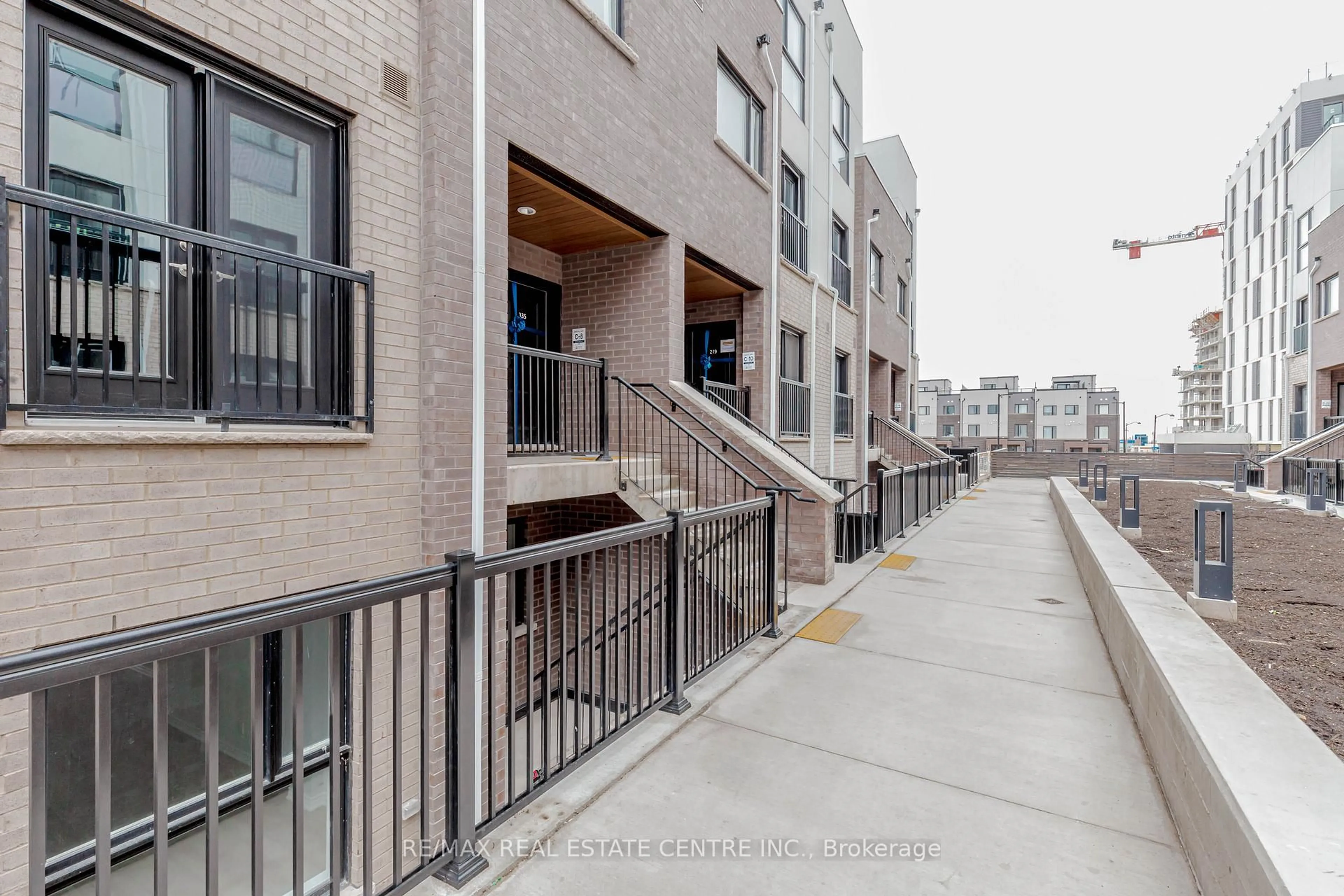 Patio, street for 349 Wheat Boom Dr #117, Oakville Ontario L6H 7X5