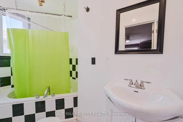 Additional property image - 15 Ashurst Cres