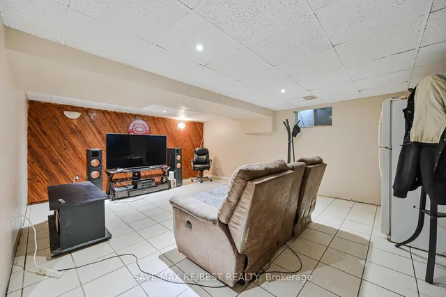 Additional property image - 15 Ashurst Cres