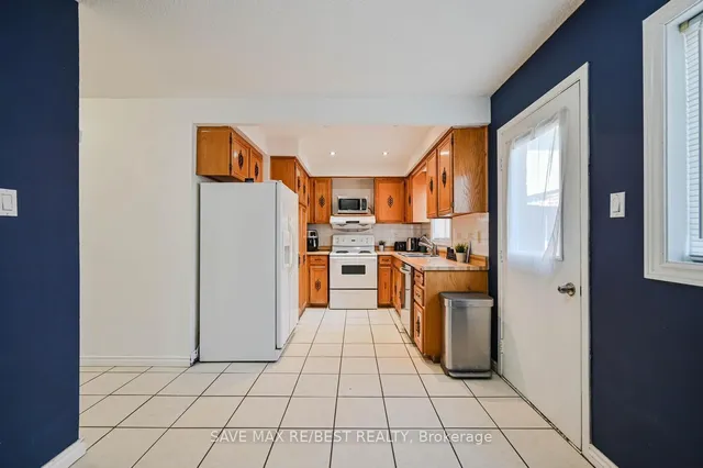 Additional property image - 15 Ashurst Cres