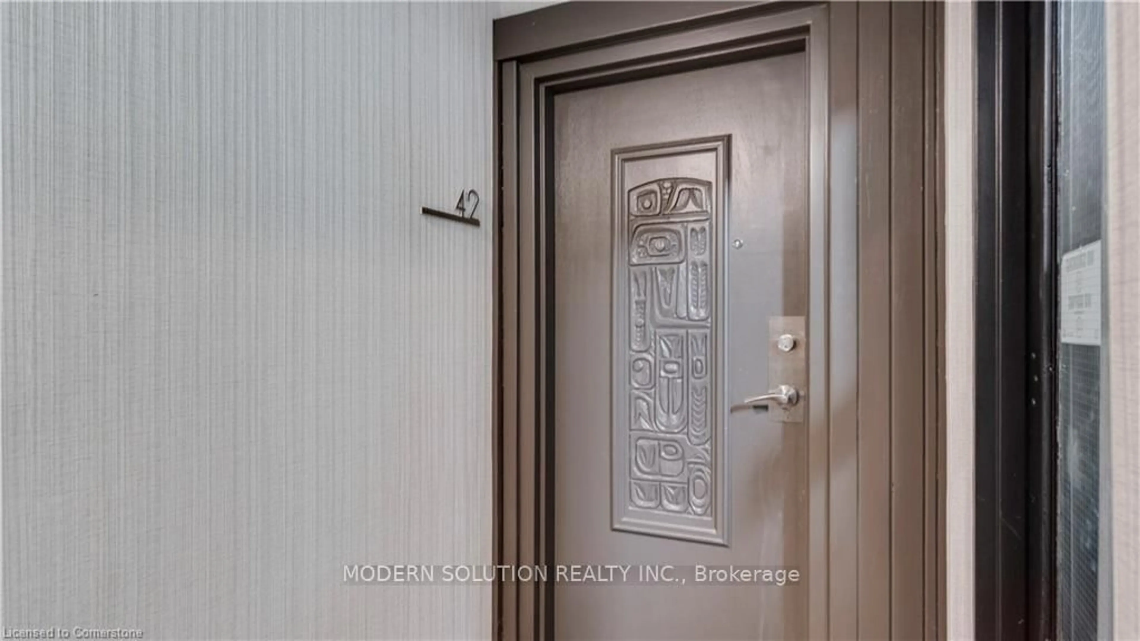 Indoor entryway for 1016 Falgarwood Dr #42, Oakville Ontario L6H 2P3