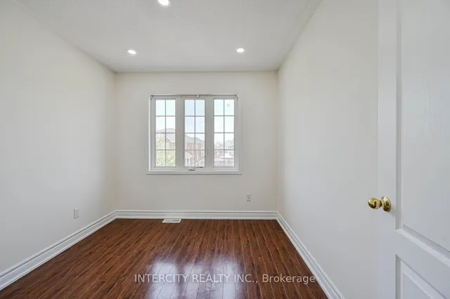 Additional image 9 of 24 Hollingsworth Circ