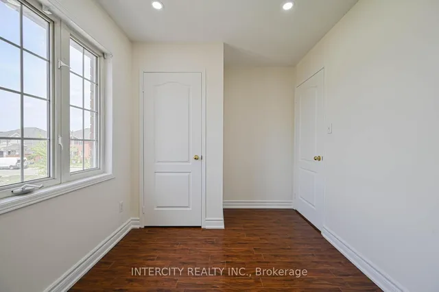 Additional image 6 of 24 Hollingsworth Circ