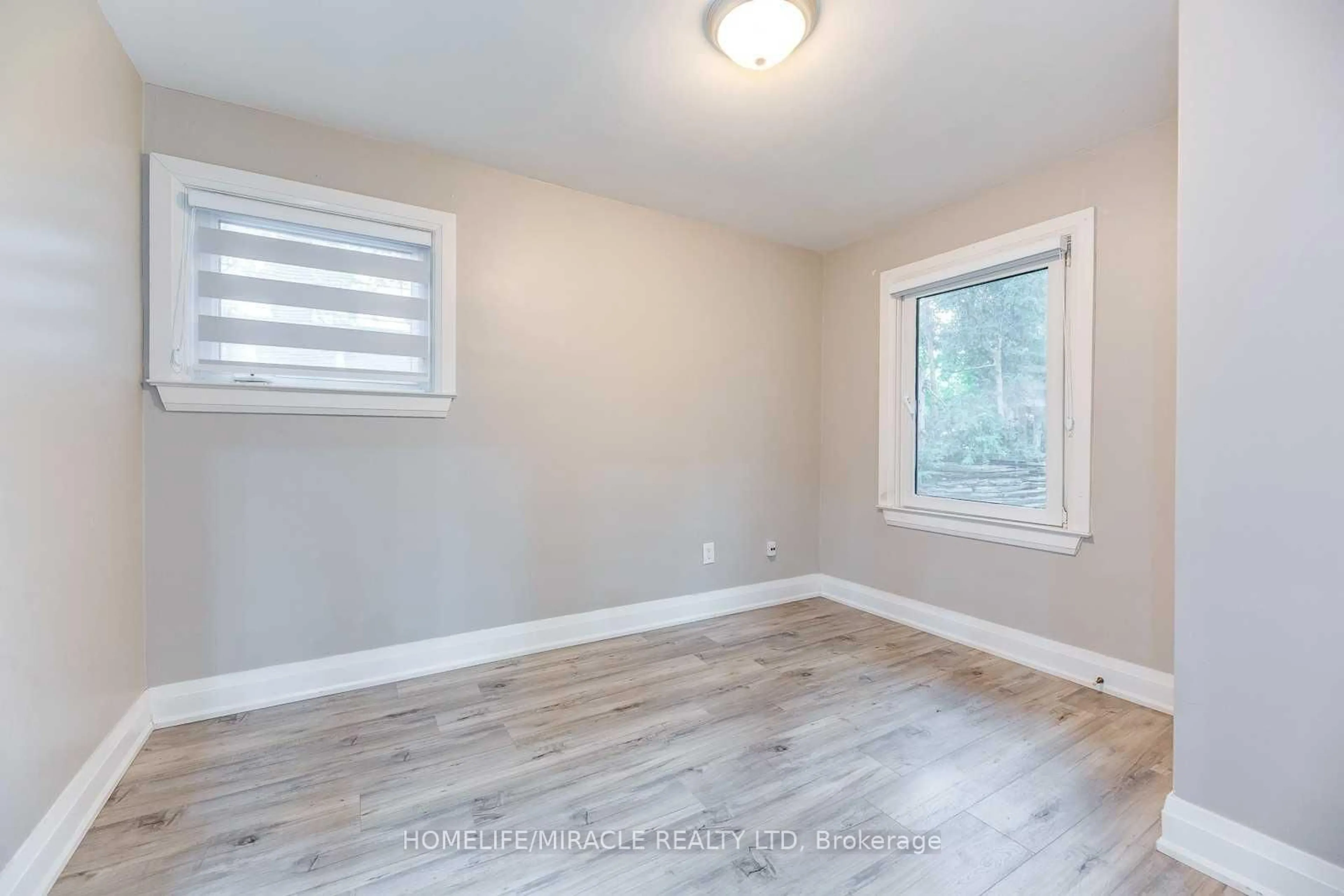 A pic of a room for 154 Elizabeth St, Brampton Ontario L6Y 1R7