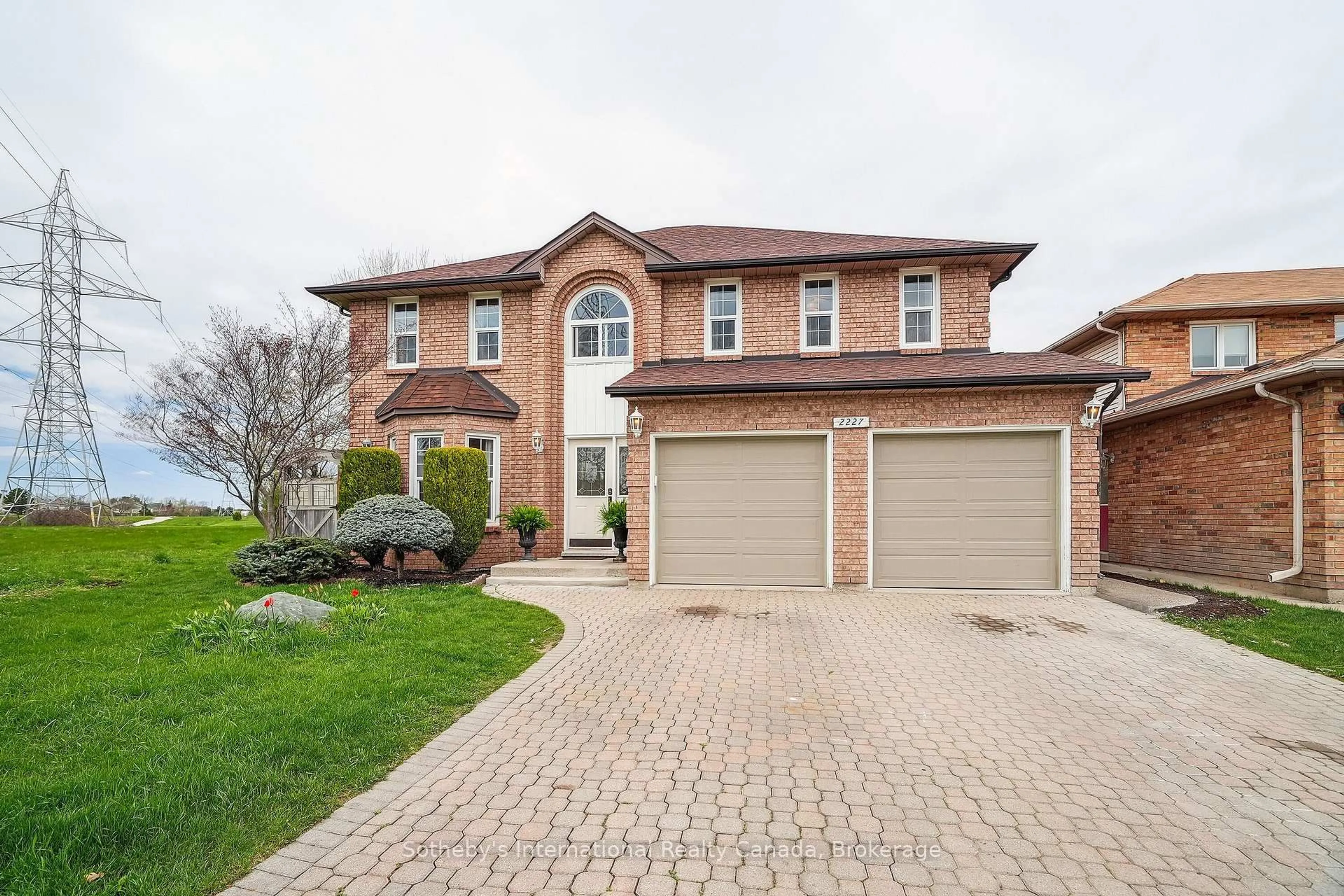Home with brick exterior material, street for 2227 Headon Rd, Burlington Ontario L7M 3W7