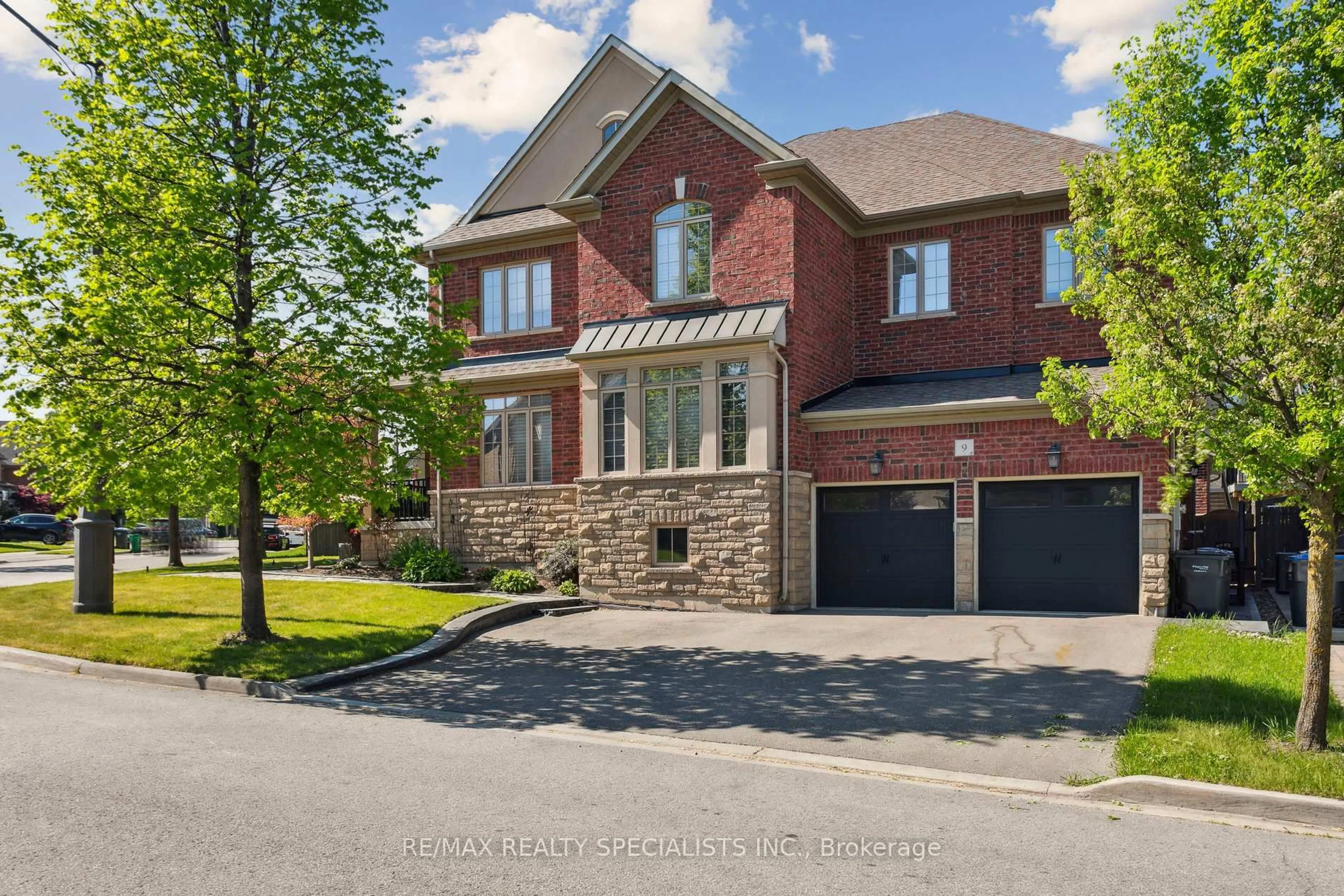 Home with brick exterior material, street for 9 Flanders Rd, Brampton Ontario L6X 0W3