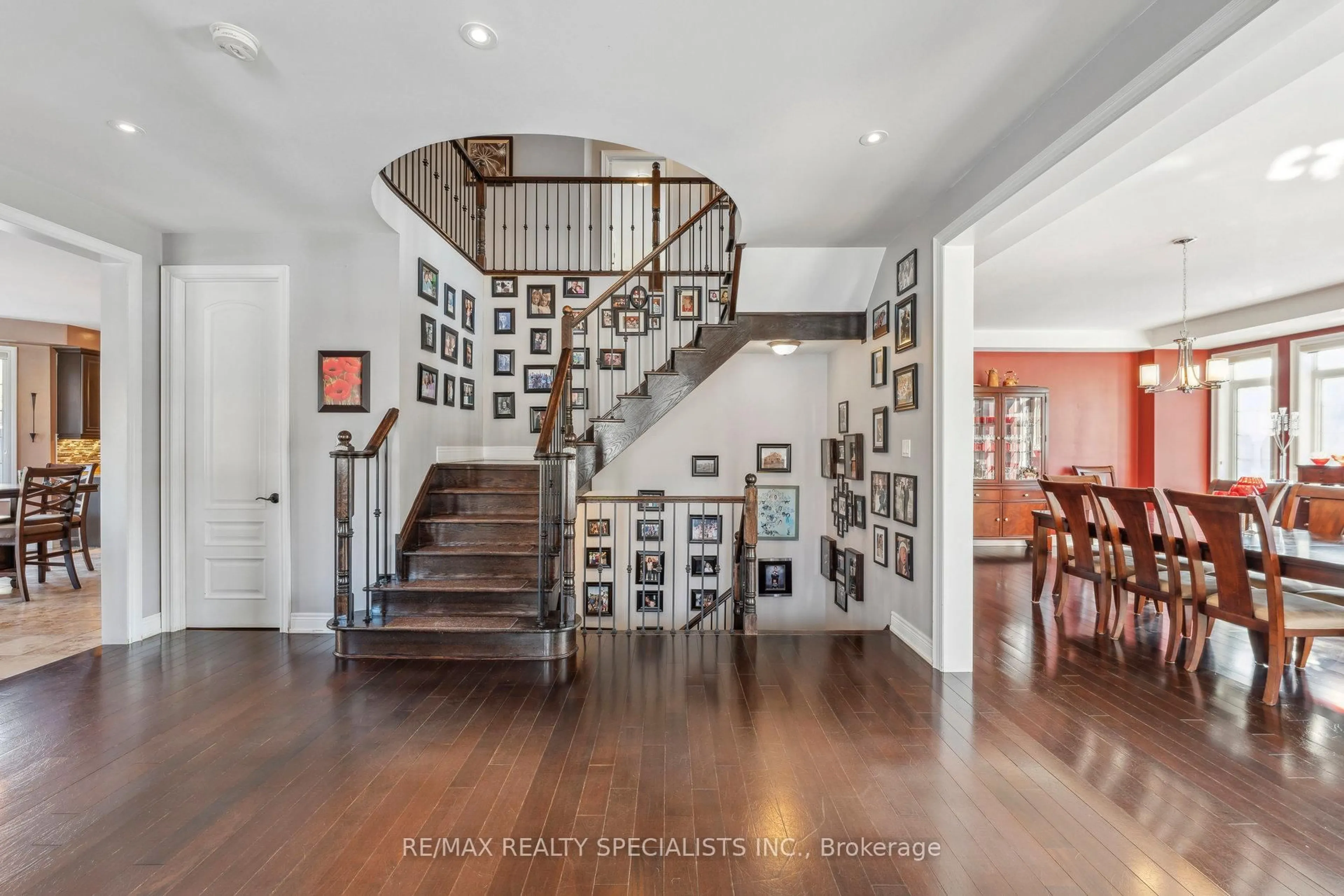 Unknown for 9 Flanders Rd, Brampton Ontario L6X 0W3