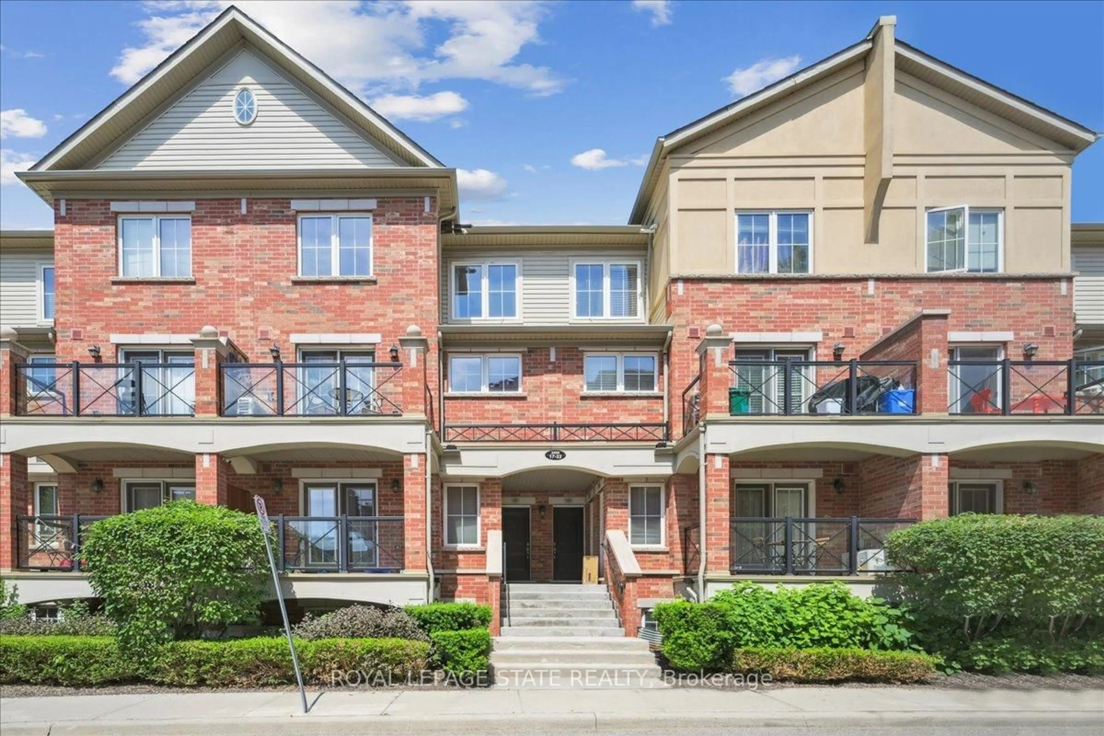 Home with brick exterior material, street for 2450 Post Rd #21, Oakville Ontario L6H 0J2