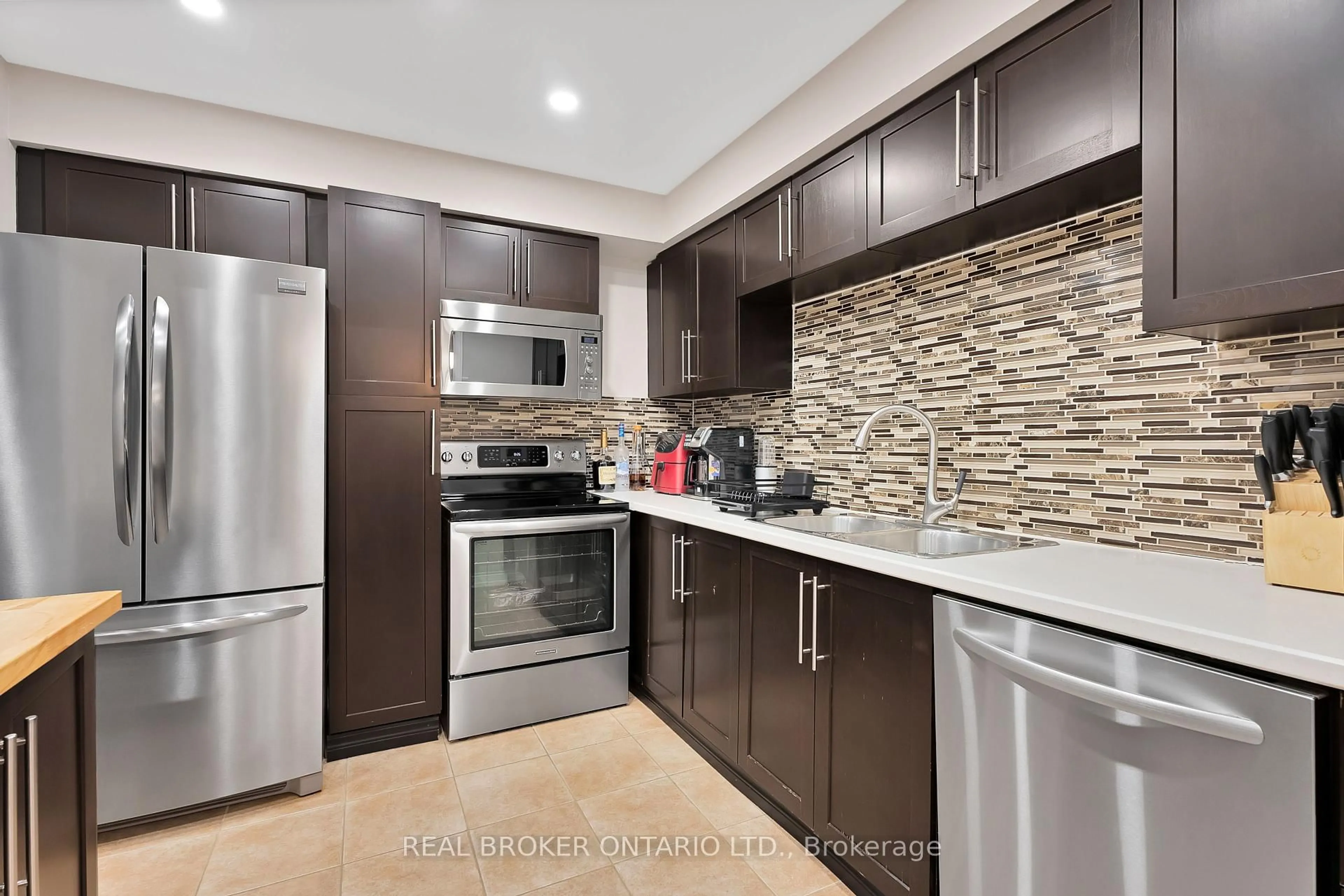 Unknown for 7360 Zinnia Pl #152, Mississauga Ontario L5W 2A5