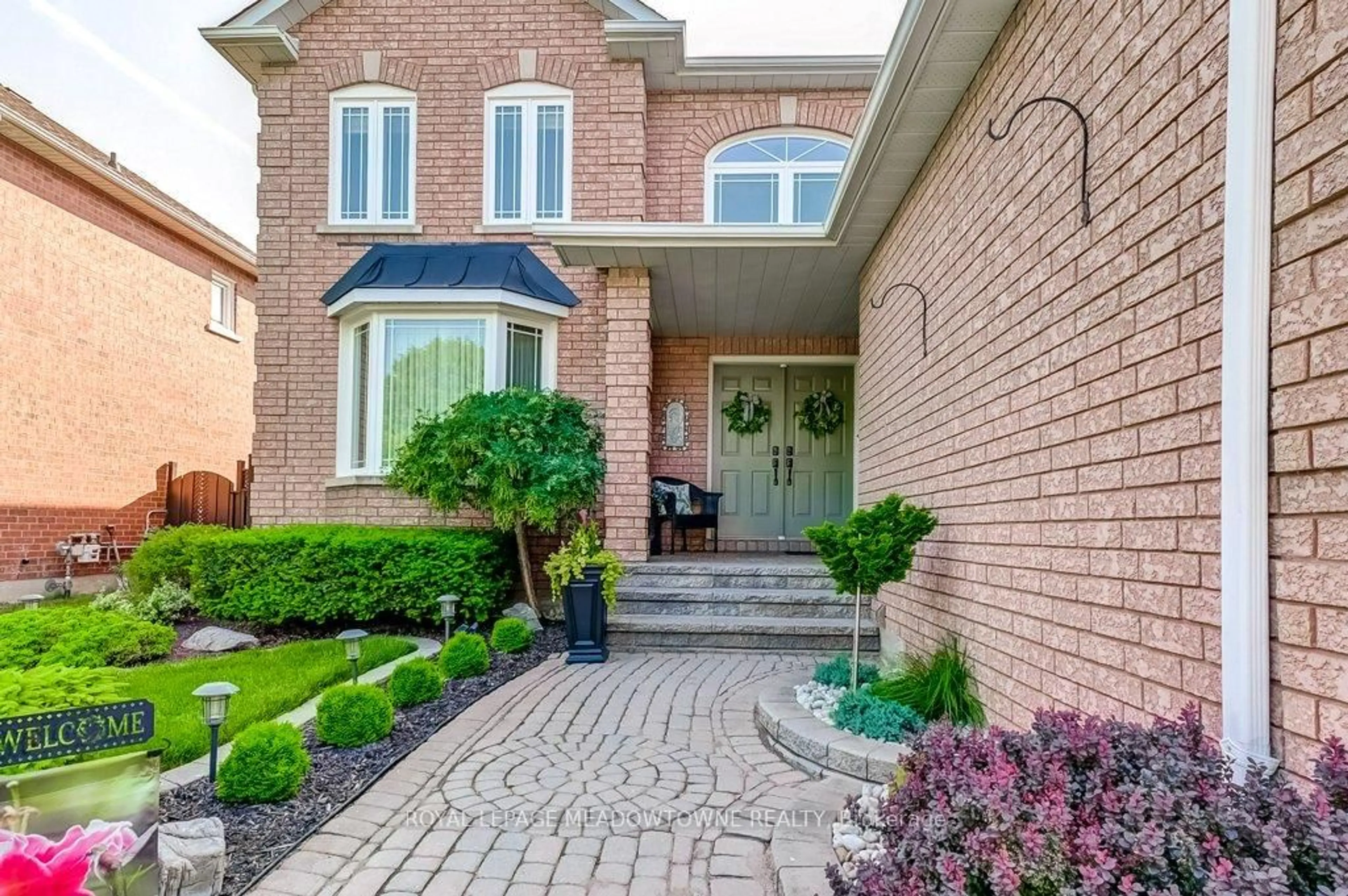 Home with brick exterior material, street for 43 Samuel Cres, Halton Hills Ontario L7G 5H3