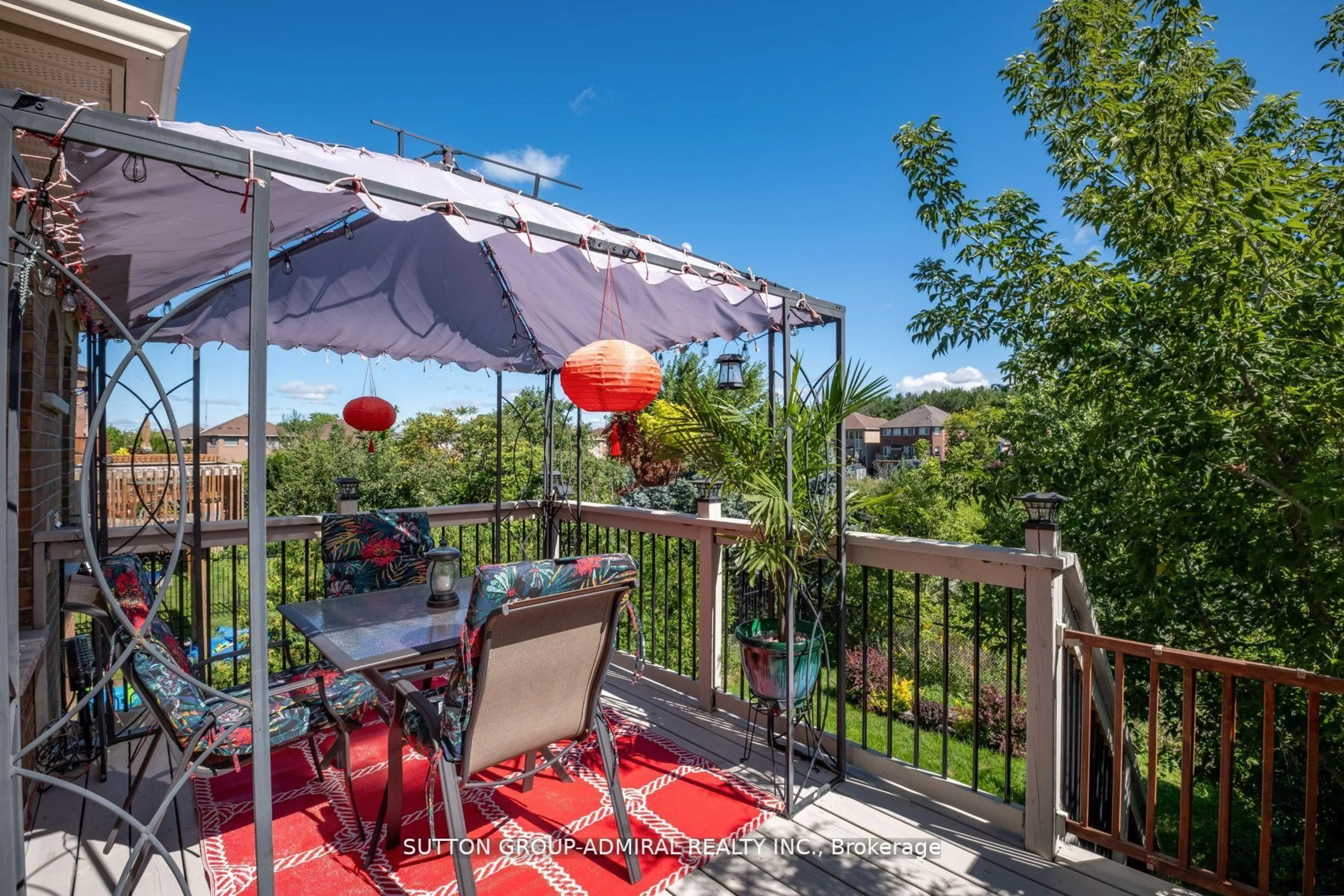 Patio, water/lake/river/ocean view for 43 Crestridge Dr, Caledon Ontario L7E 2T9