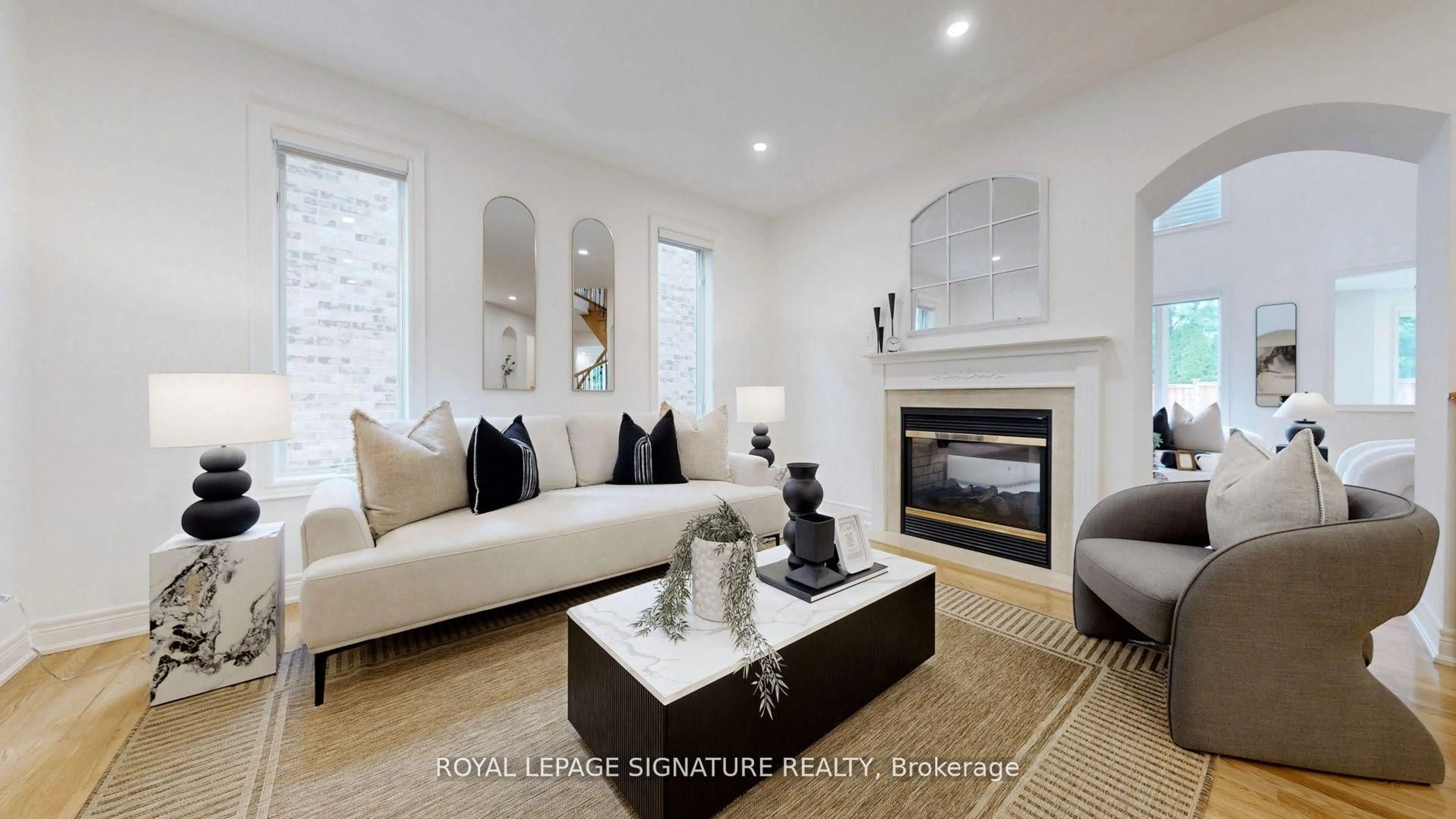 Living room with furniture, unknown for 2238 Lyndhurst Dr, Oakville Ontario L6H 7V4
