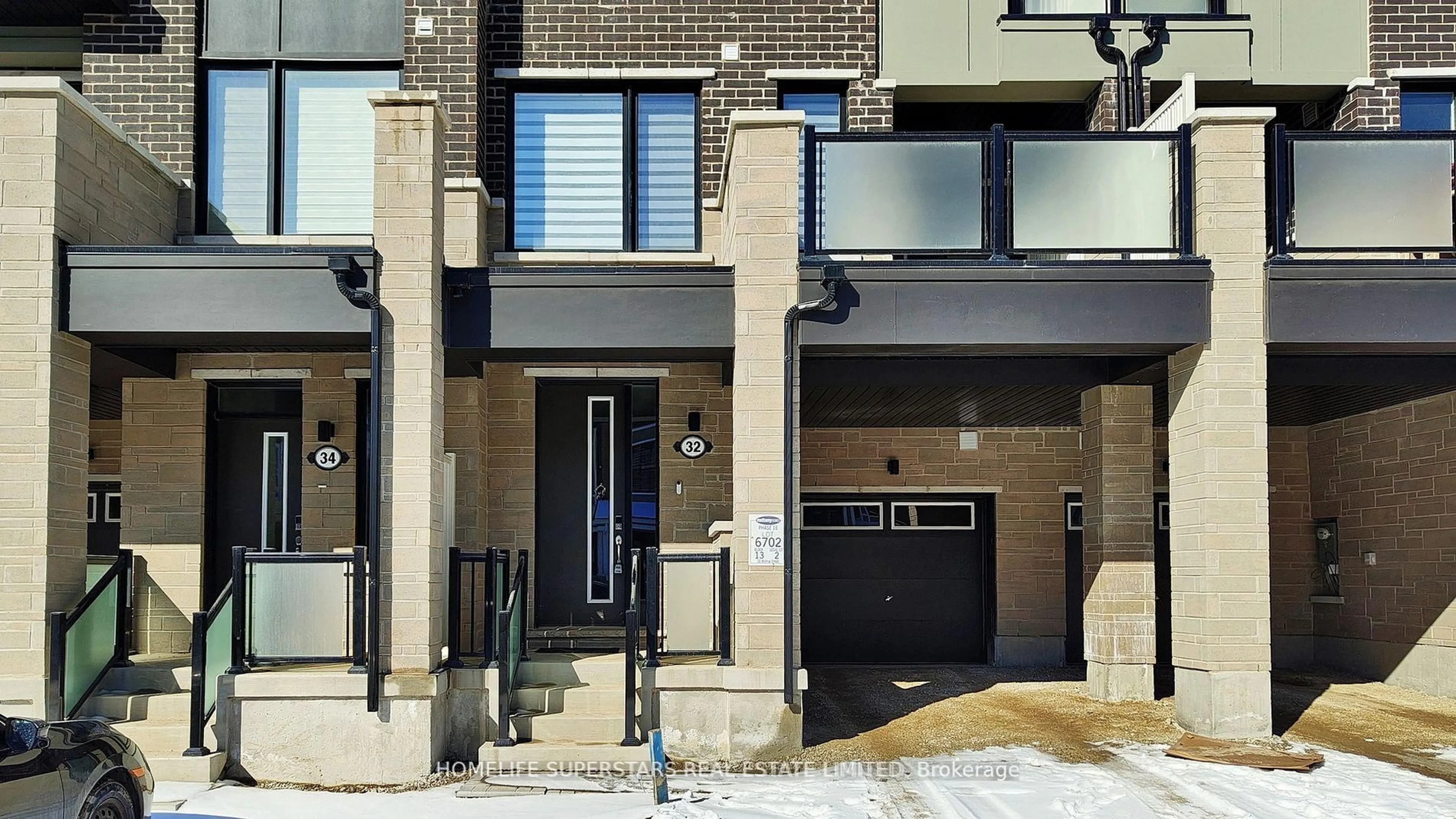 Unknown for 32 Melmar St, Brampton Ontario L7A 5K6