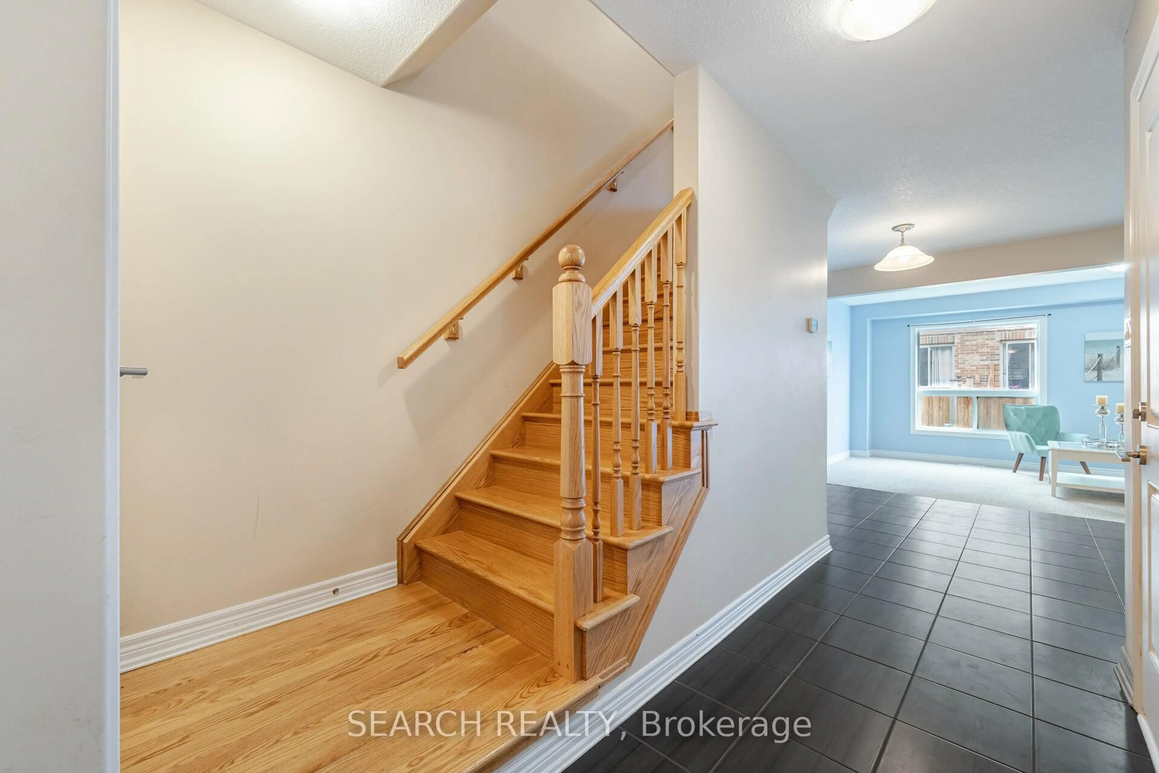 Unknown for 124 Parkinson Cres #16, Orangeville Ontario L9W 6X3