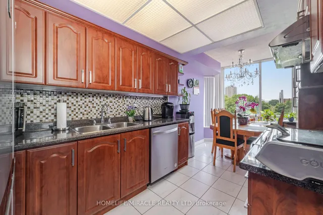 Additional property image - 26 Hanover Rd Unit 401