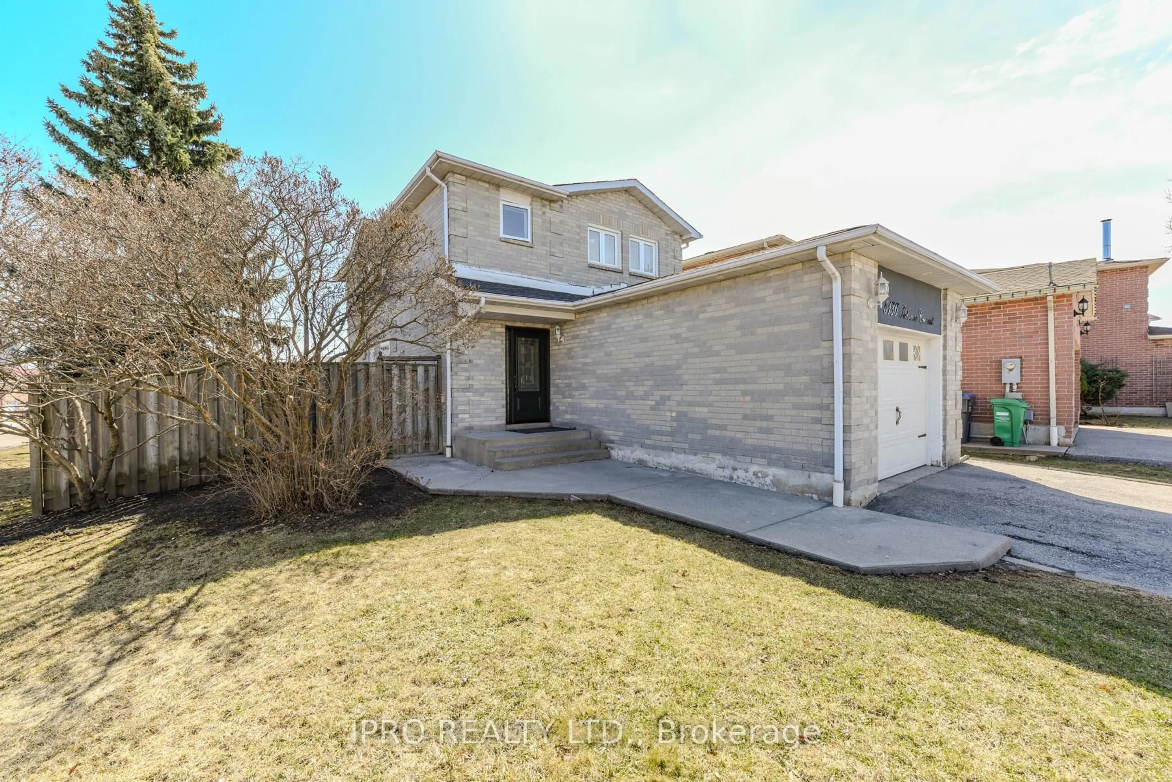 Unknown for 5136 Palomar Cres, Mississauga Ontario L5R 2X4