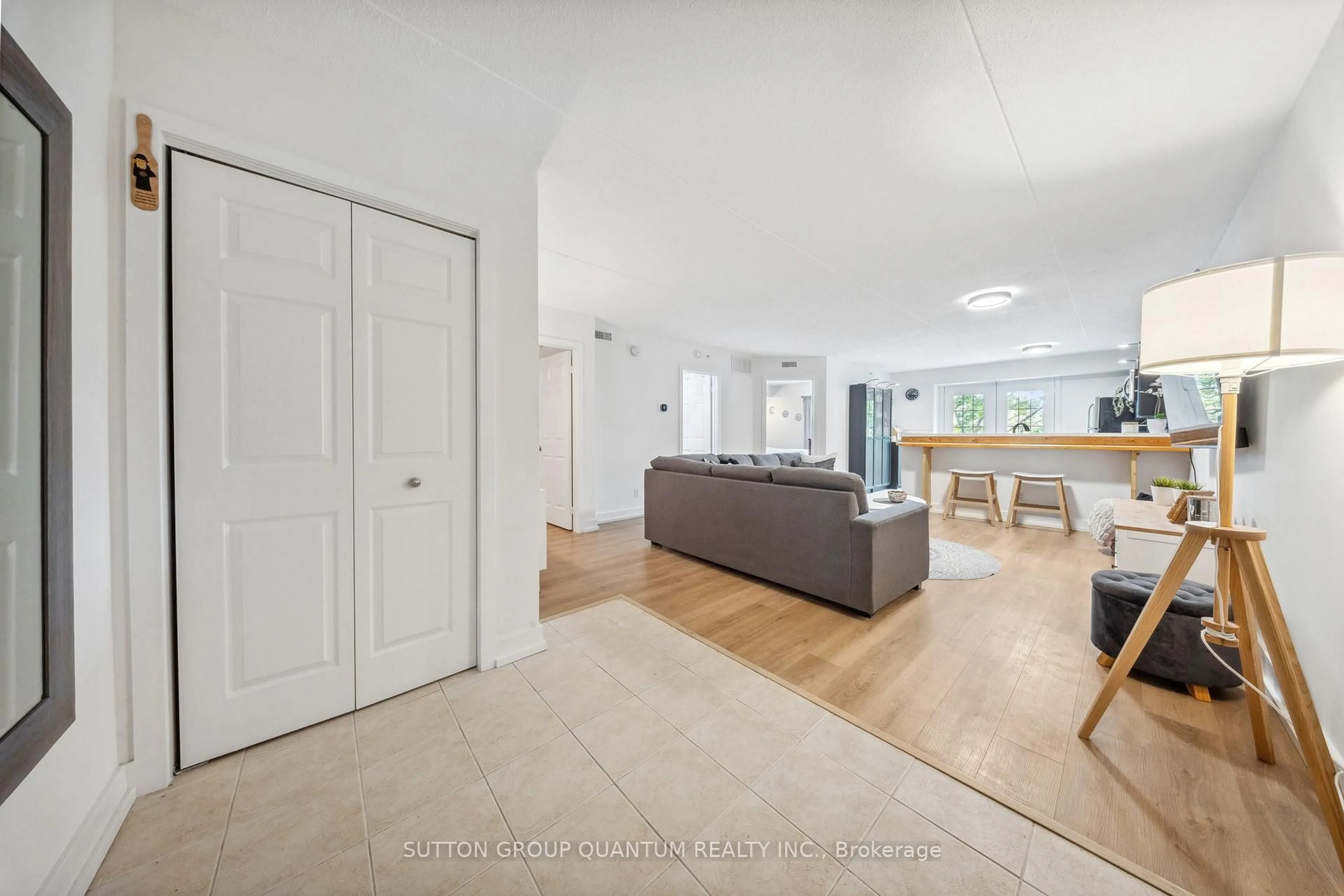Unknown for 4003 Kilmer Dr #305, Burlington Ontario L7M 4M1
