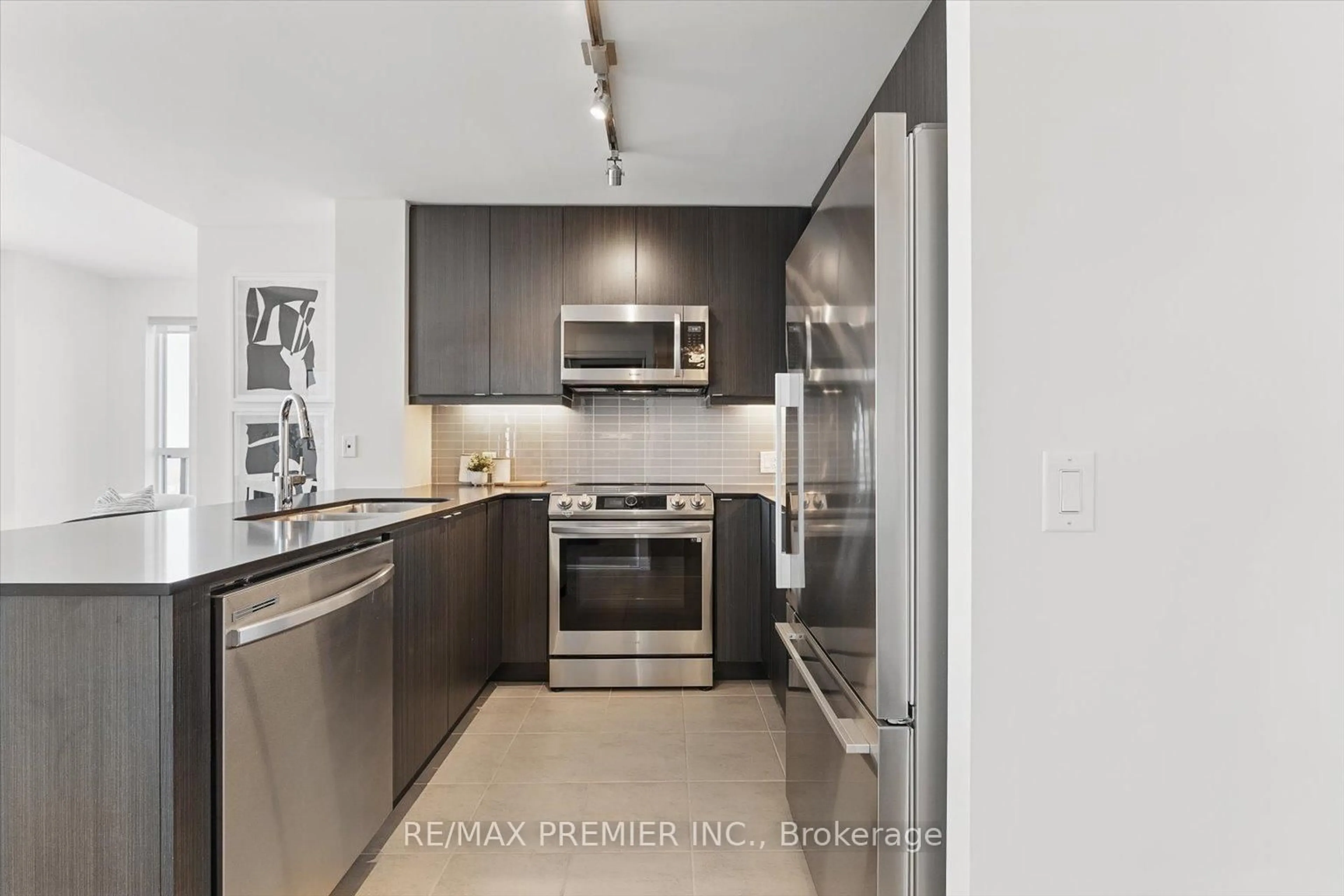 Standard kitchen, unknown for 50 Thomas Riley Rd #2409, Toronto Ontario M9B 0C5