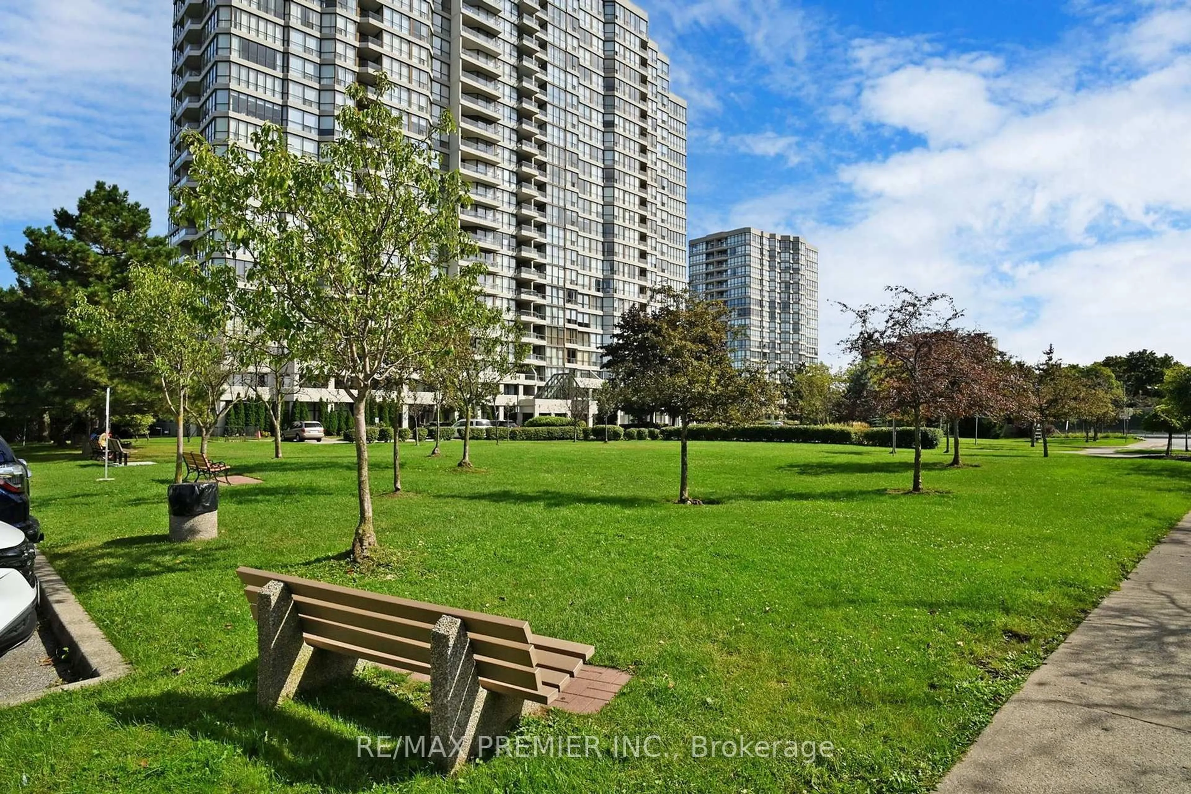 Patio, unknown for 3 Rowntree Rd #1406, Toronto Ontario M9V 5G8
