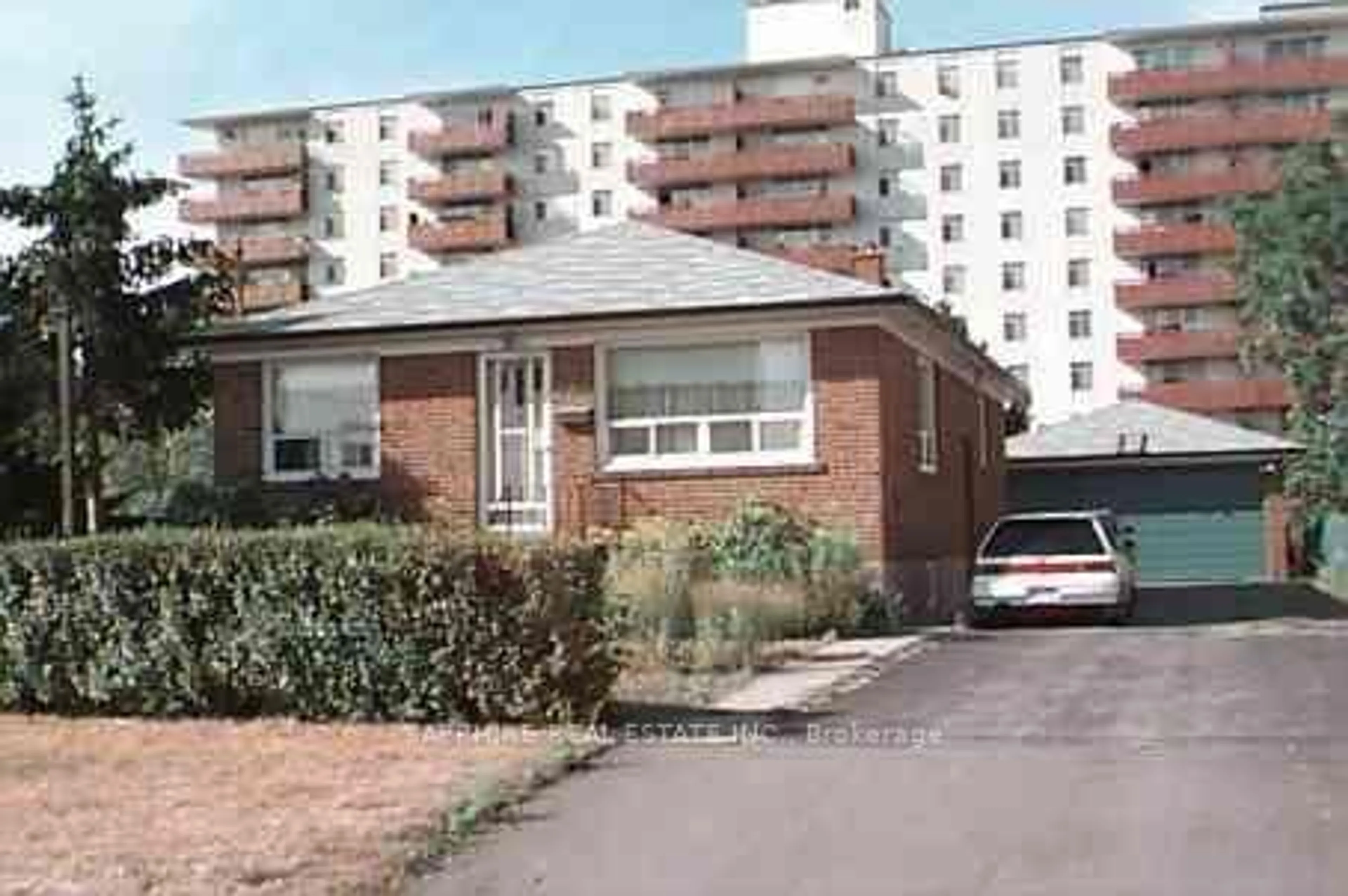 Unknown for 3060 Cook St, Mississauga Ontario L5B 1R1
