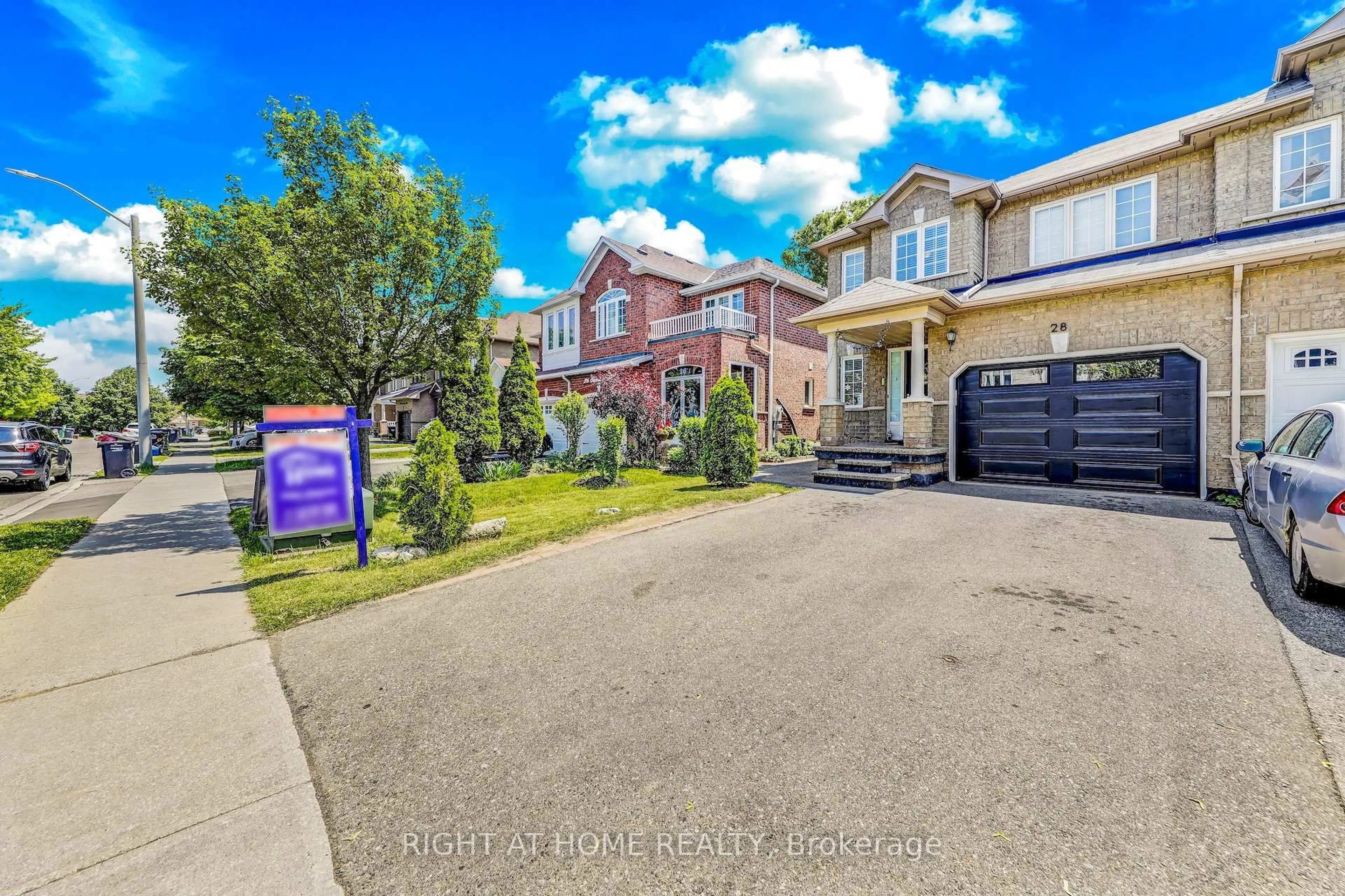 A pic from outside/outdoor area/front of a property/back of a property/a pic from drone, street for 28 Cedarvalley Blvd, Brampton Ontario L7A 2C2