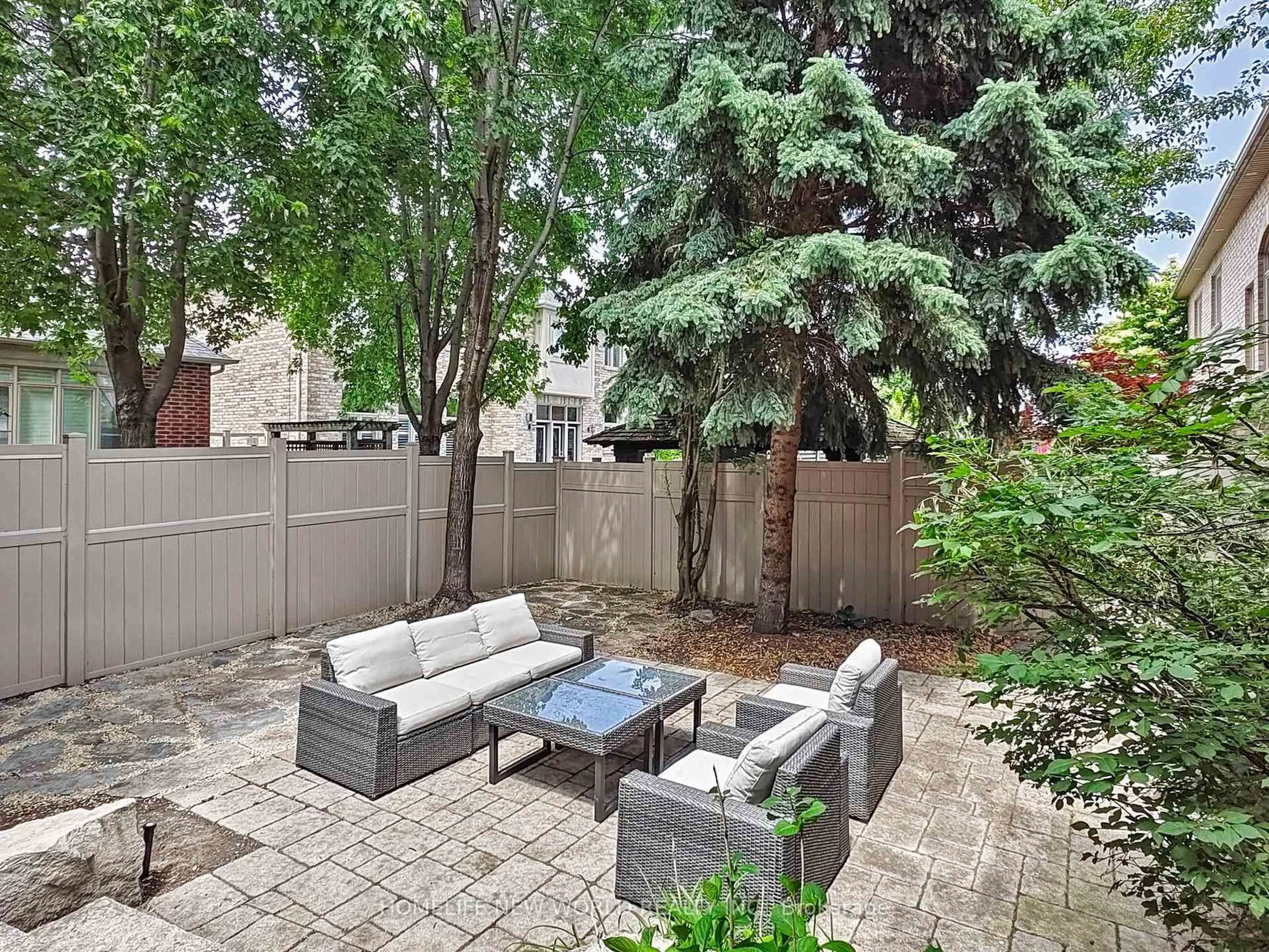 Patio, street for 3199 Ribble Cres, Oakville Ontario L6M 0B1
