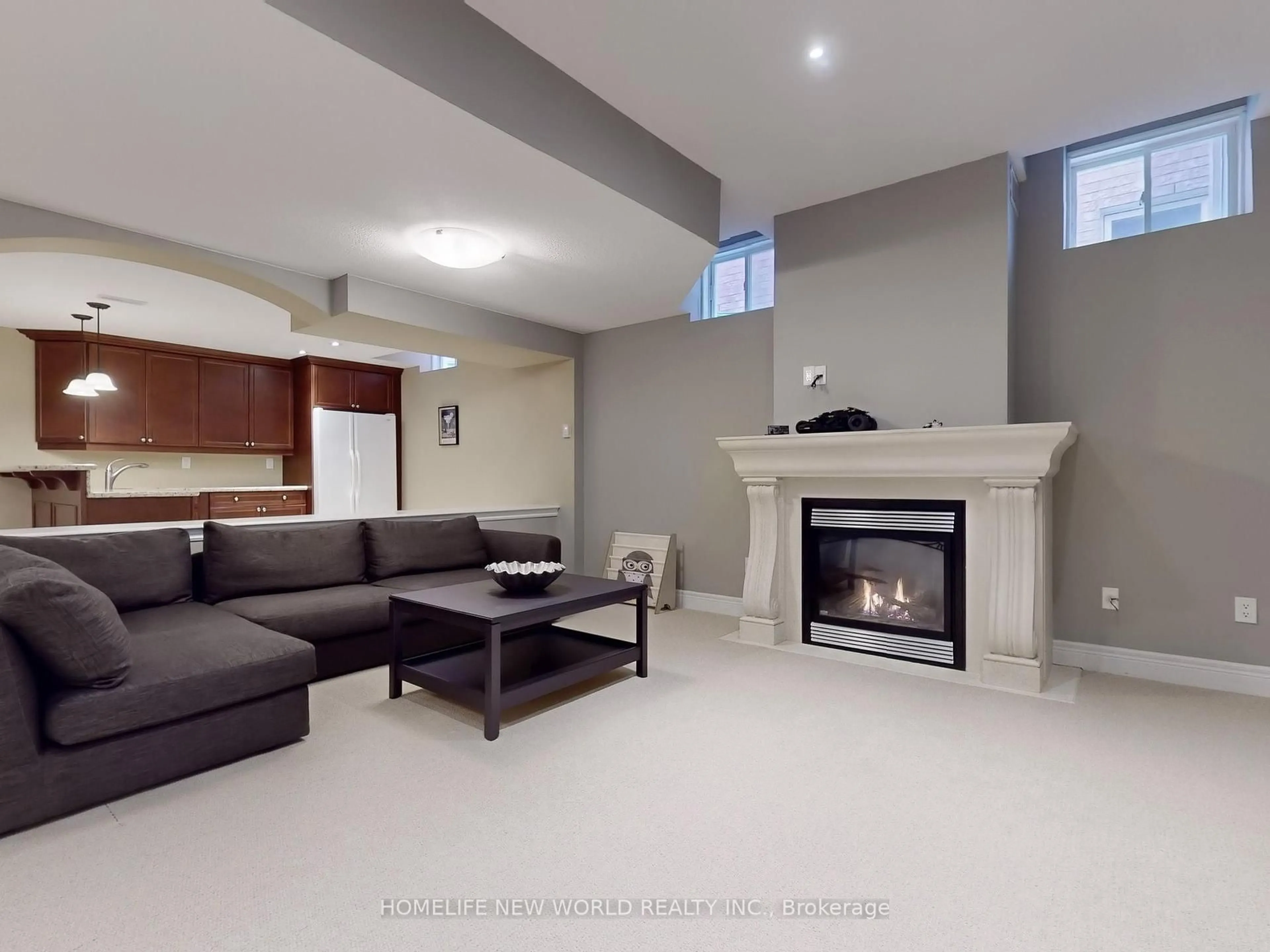Living room with furniture, ceramic/tile floor for 3199 Ribble Cres, Oakville Ontario L6M 0B1