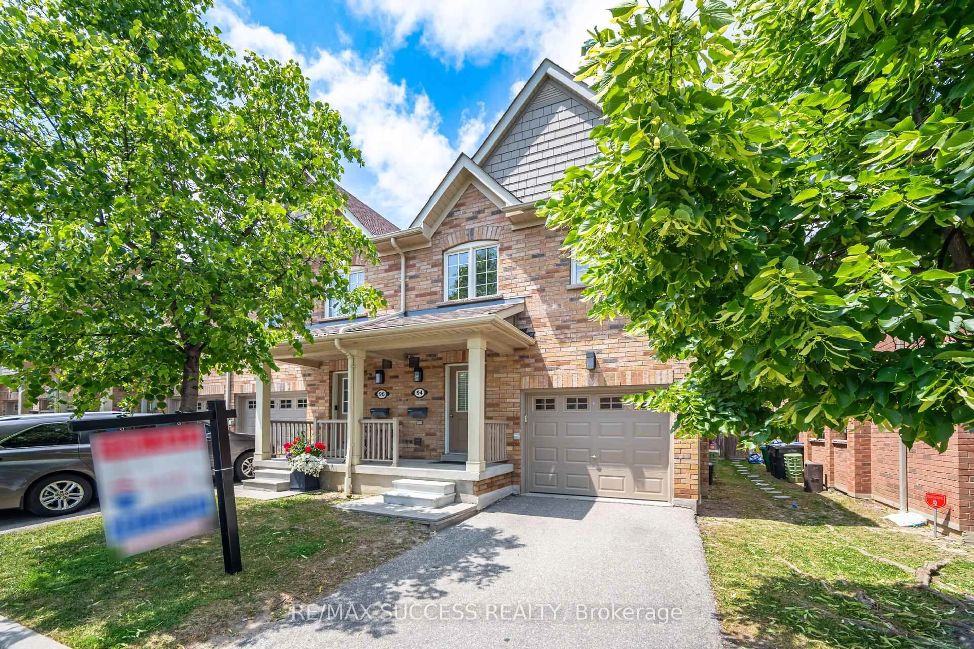 Home with brick exterior material, street for 5255 Palmetto Pl #94, Mississauga Ontario L5M 0L8