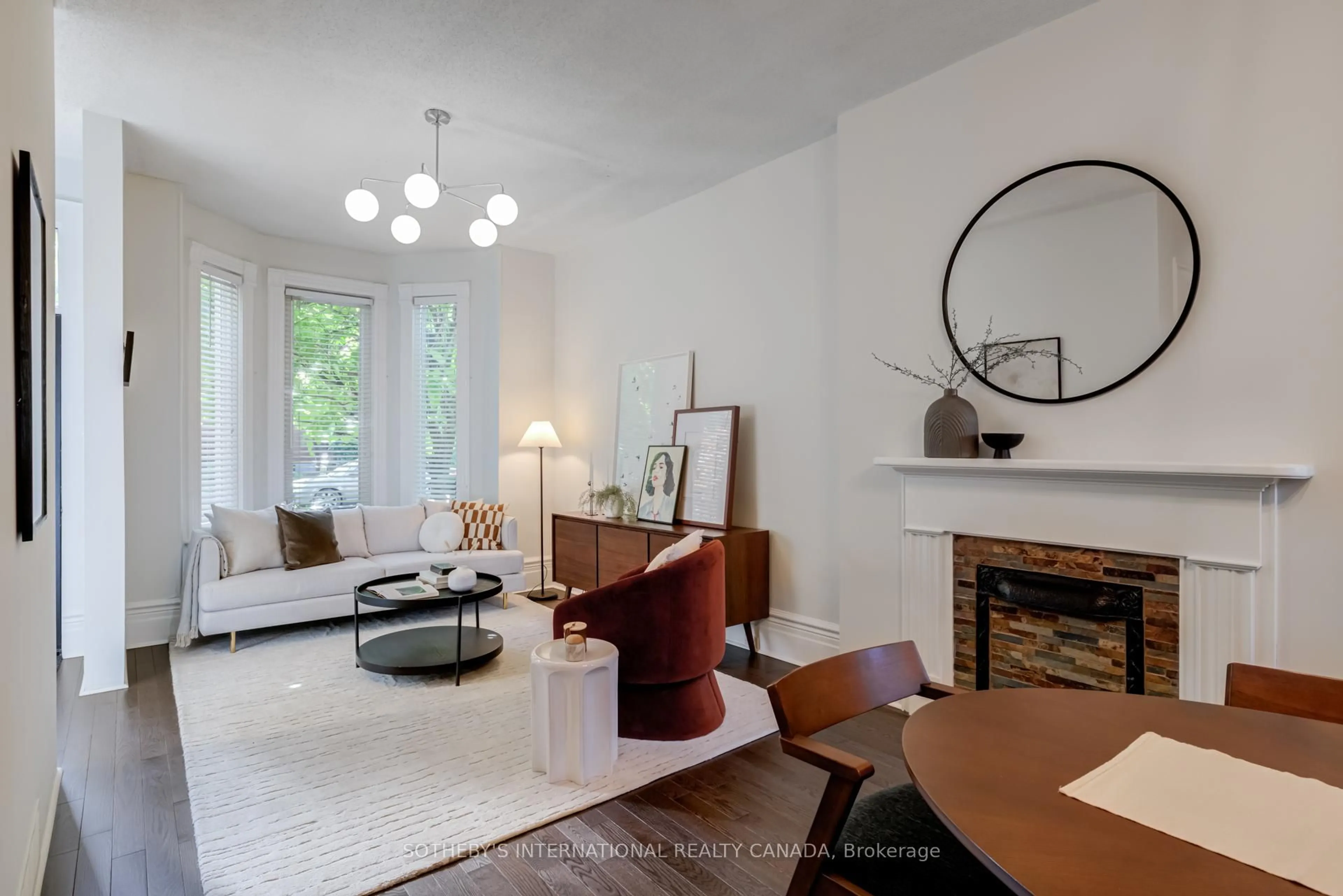 Living room with furniture, unknown for 307 Indian Rd Cres, Toronto Ontario M6P 2G8