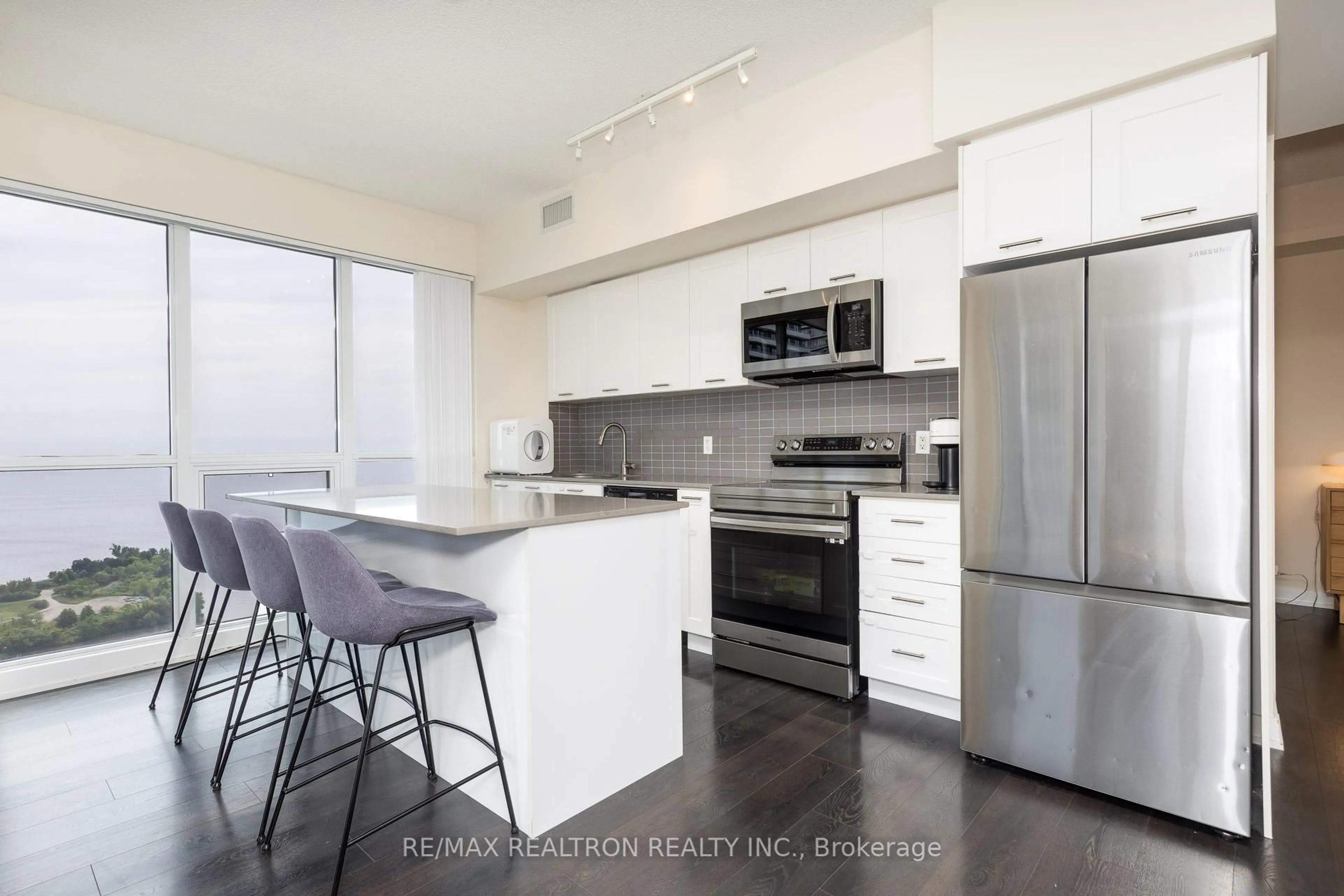 Unknown for 2200 Lake Shore Blvd #3509, Toronto Ontario M8V 1A4