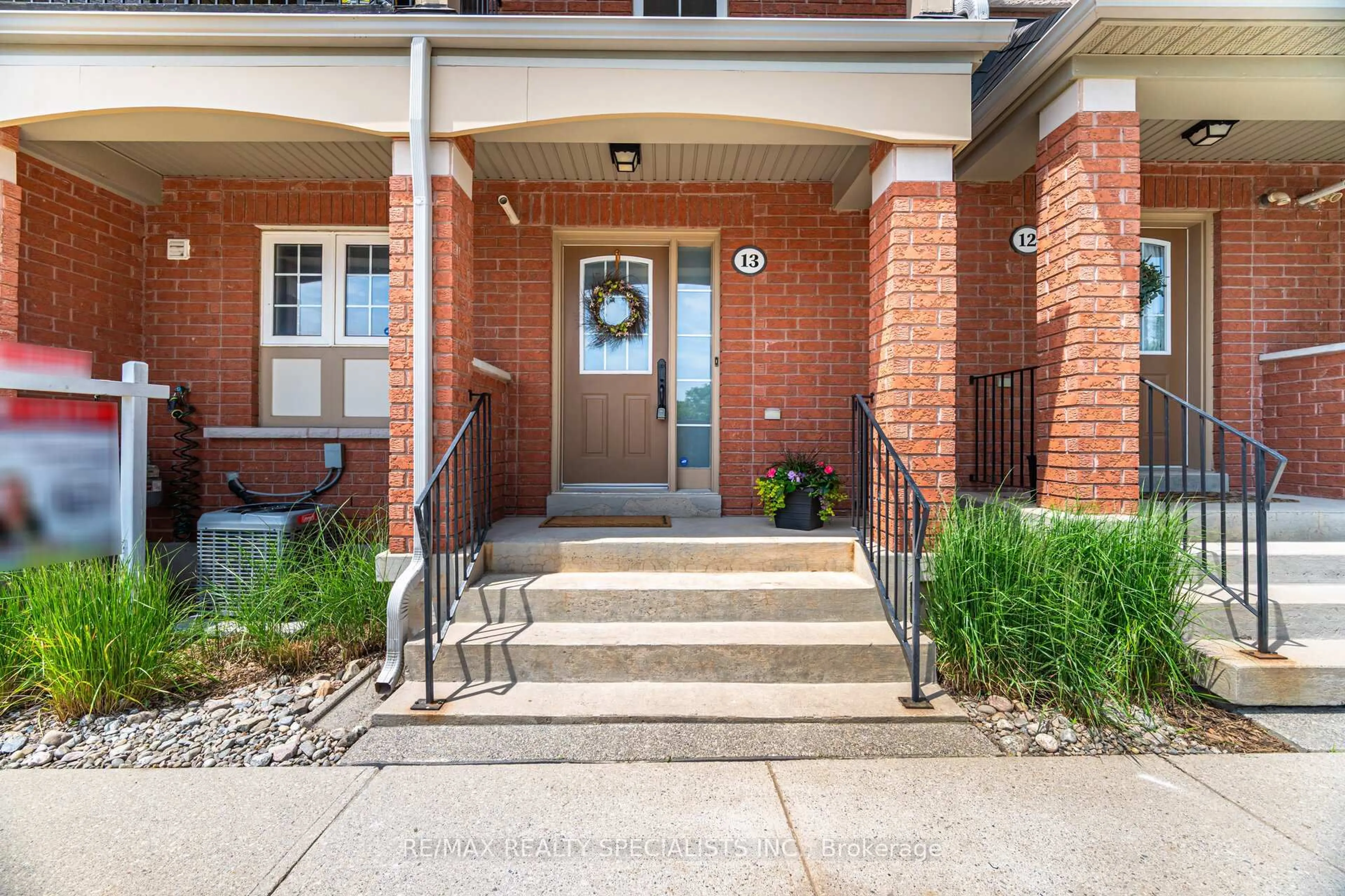 Unknown for 2341 Parkhaven Blvd #13, Oakville Ontario L6H 7S5