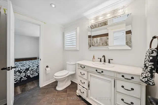Additional property image - 1825 Hyde Mill Cres