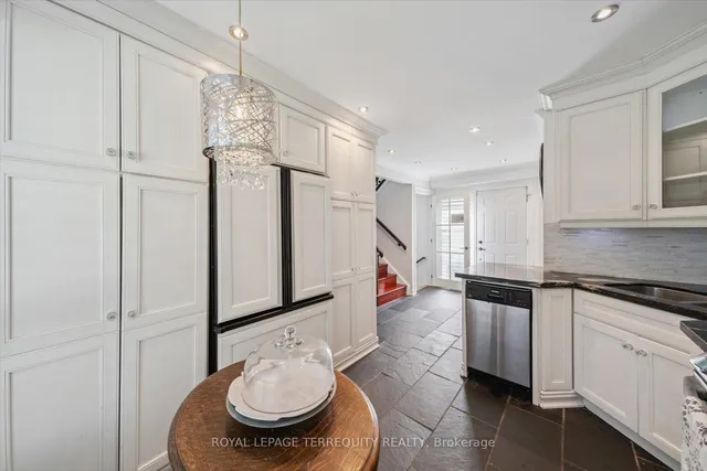 Additional property image - 1825 Hyde Mill Cres