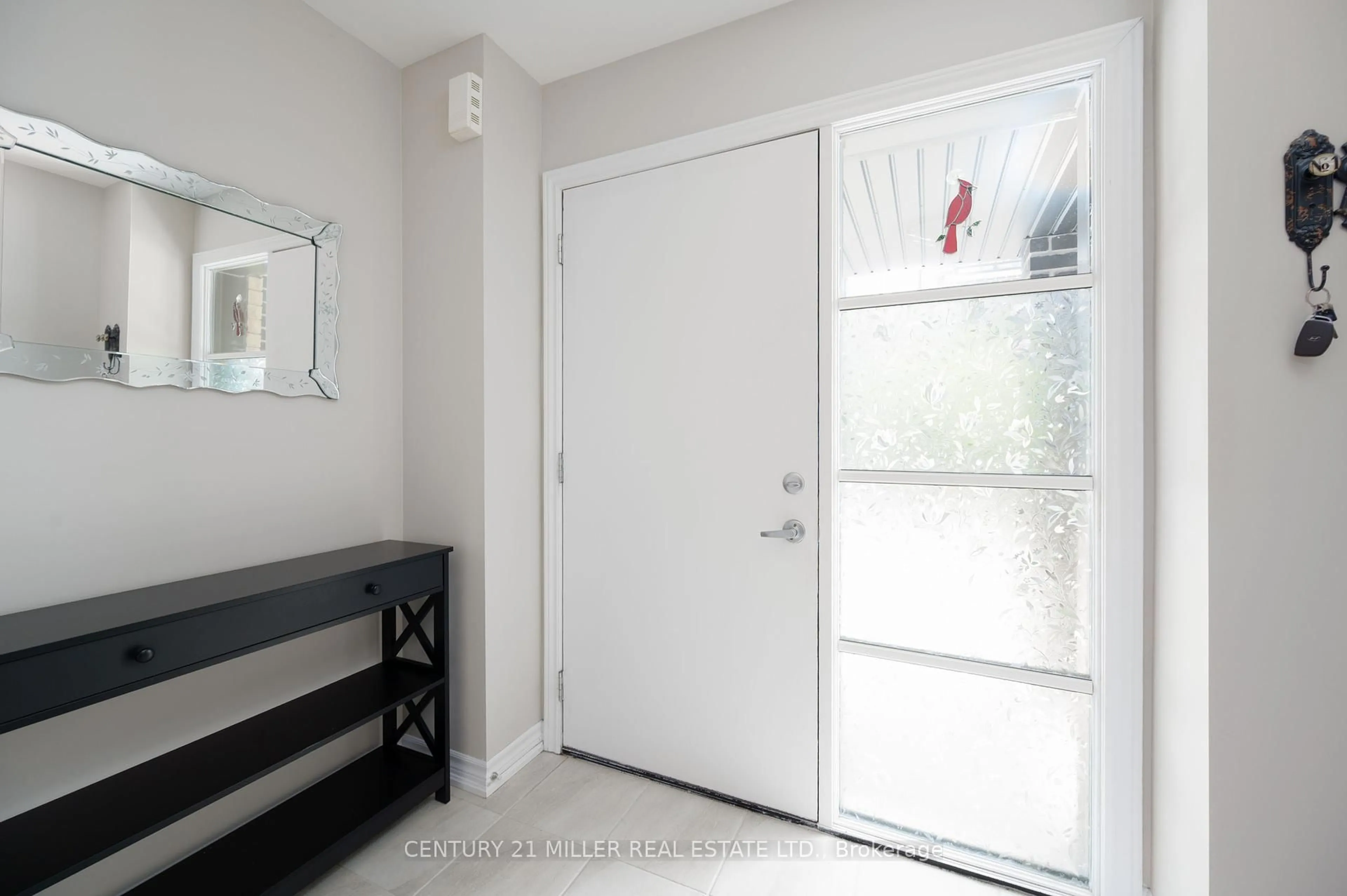 Indoor entryway for 3084 Cascade Common, Oakville Ontario L6H 0R7