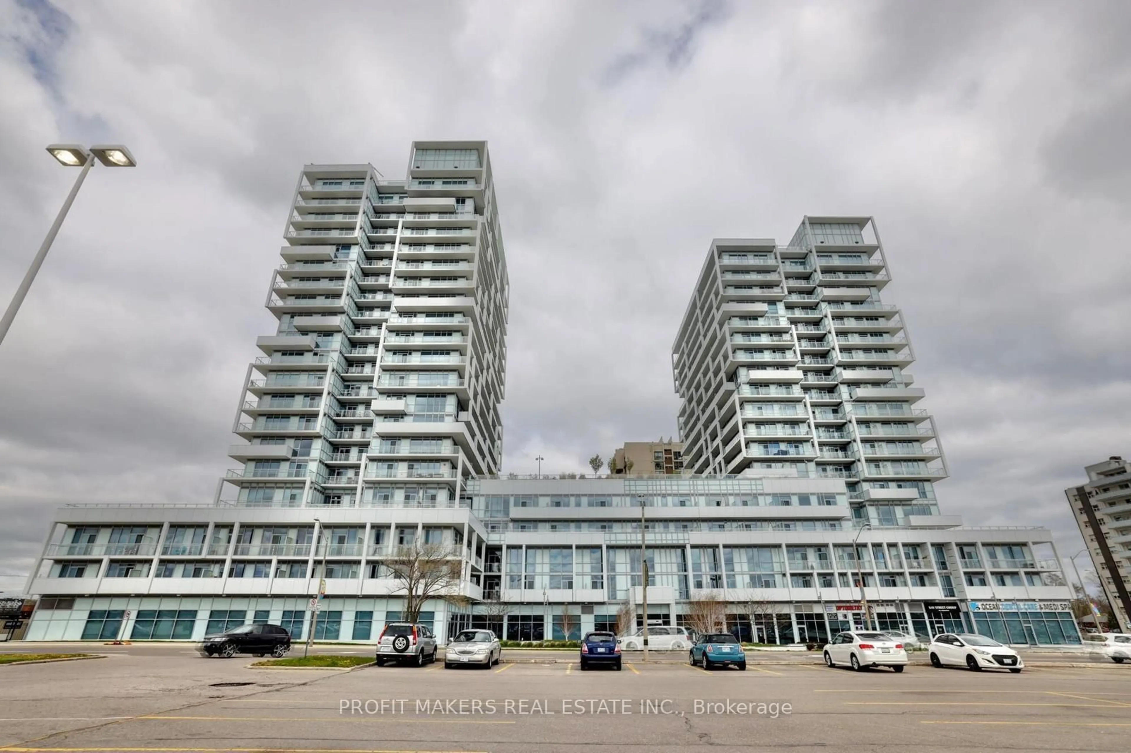 Unknown for 65 Speers Rd #1611, Oakville Ontario L6K 0J1