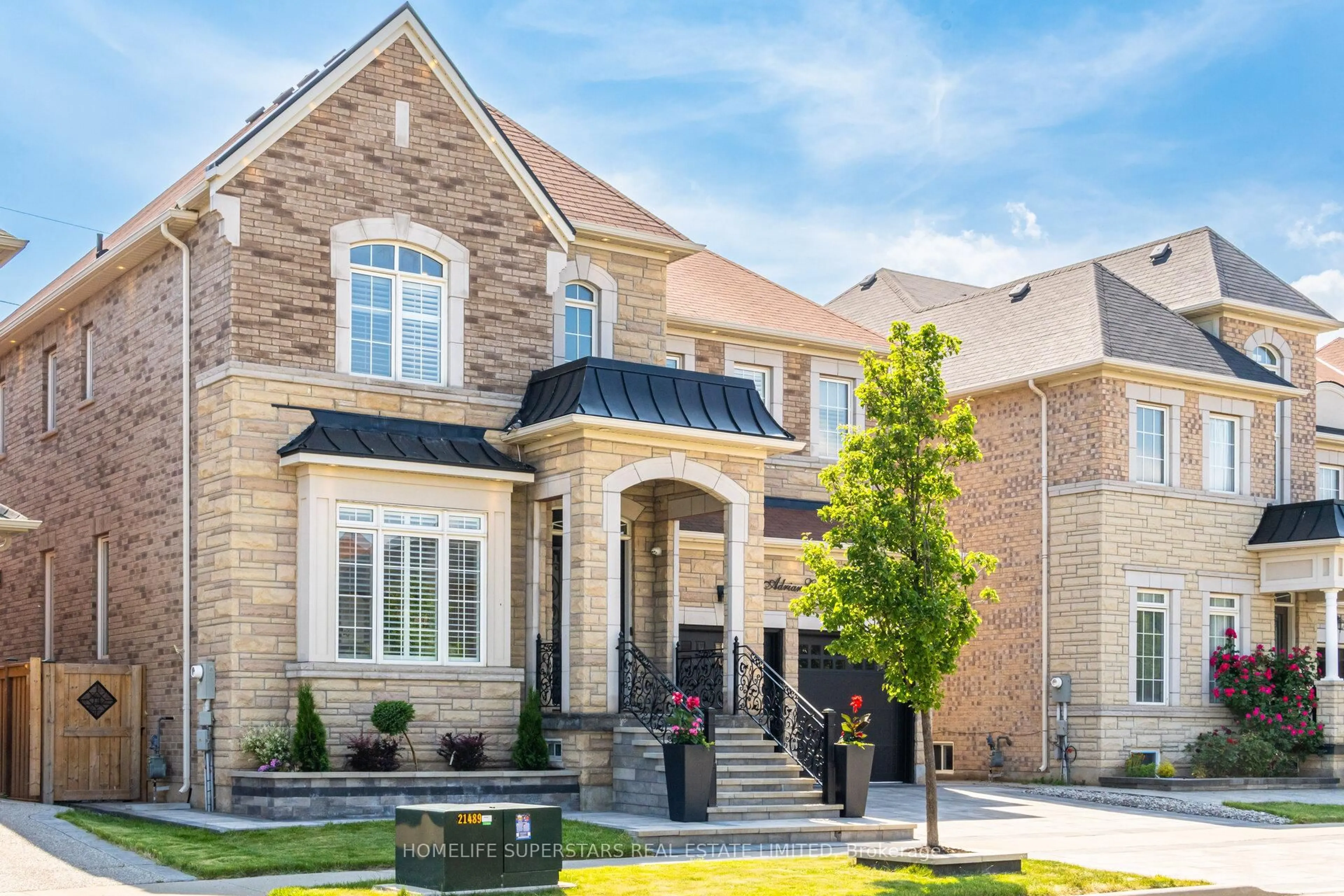 Home with brick exterior material, street for 28 Adrian Cres, Brampton Ontario L6X 5M6