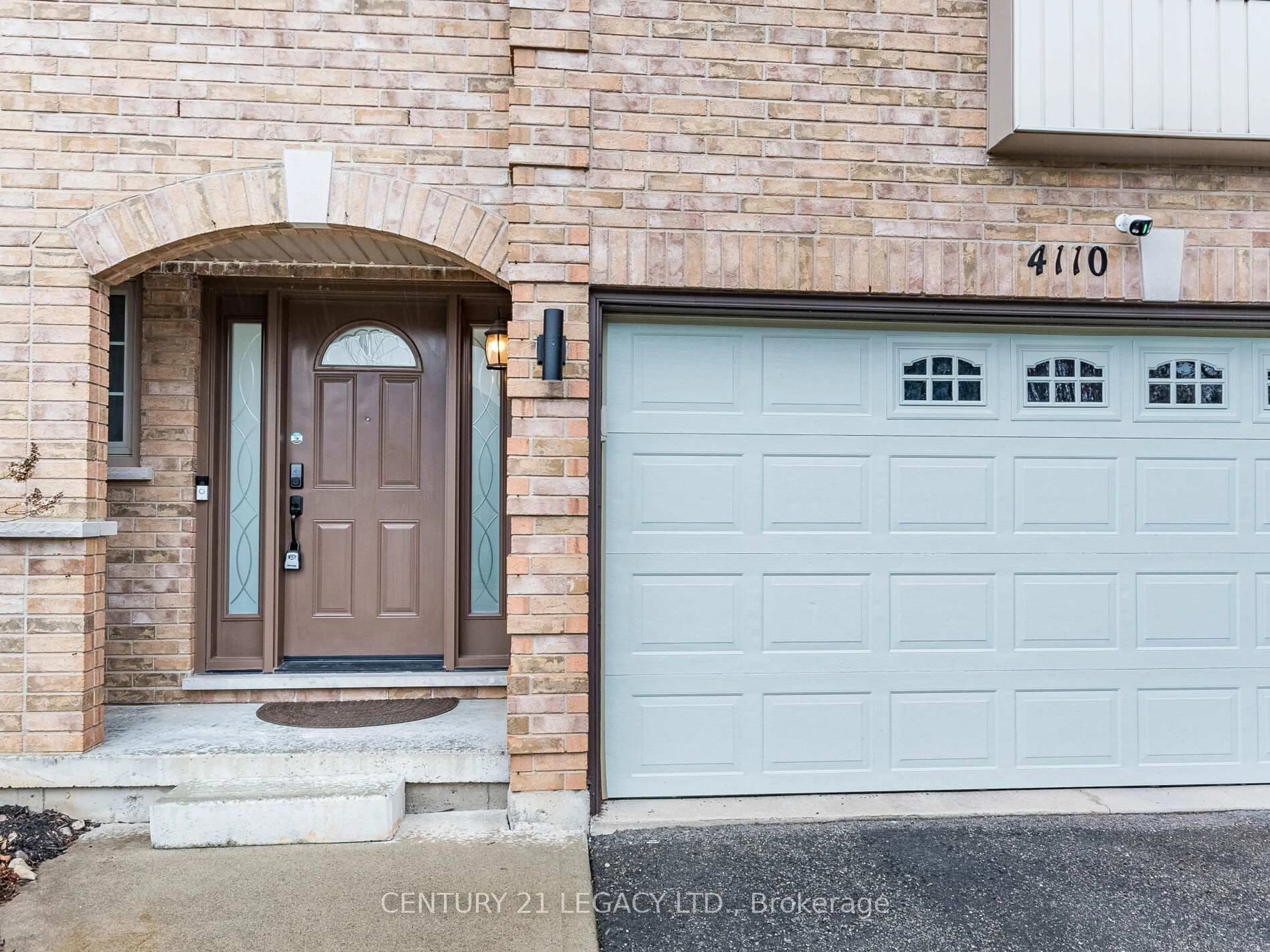 Unknown for 4110 Forest Run Ave, Burlington Ontario L7M 4L7